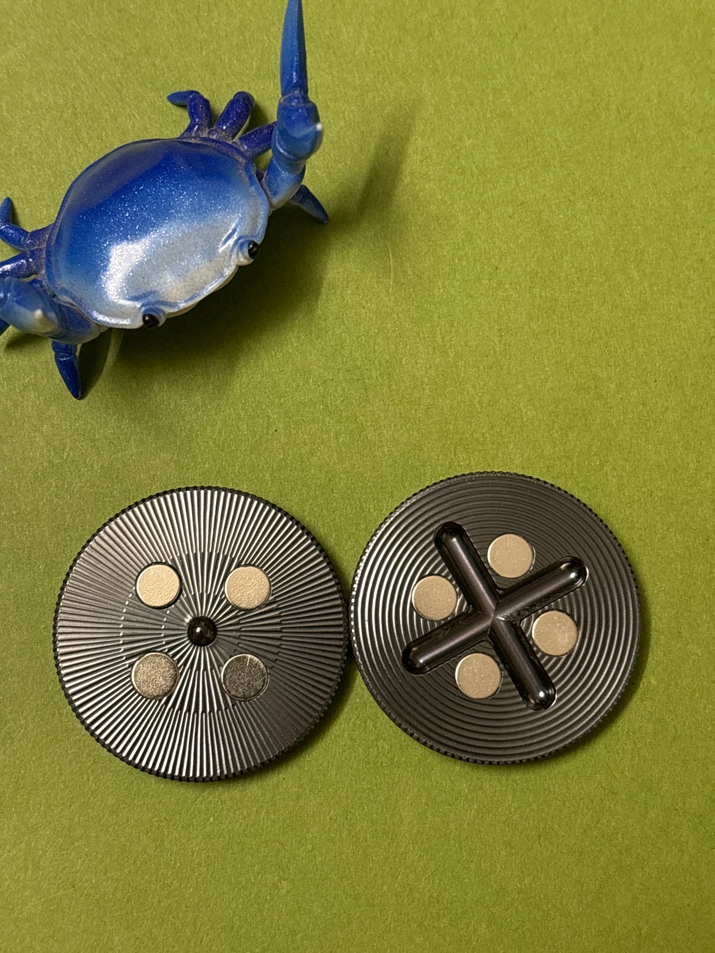 Compoform - astronaut - slider coin - fidget toy