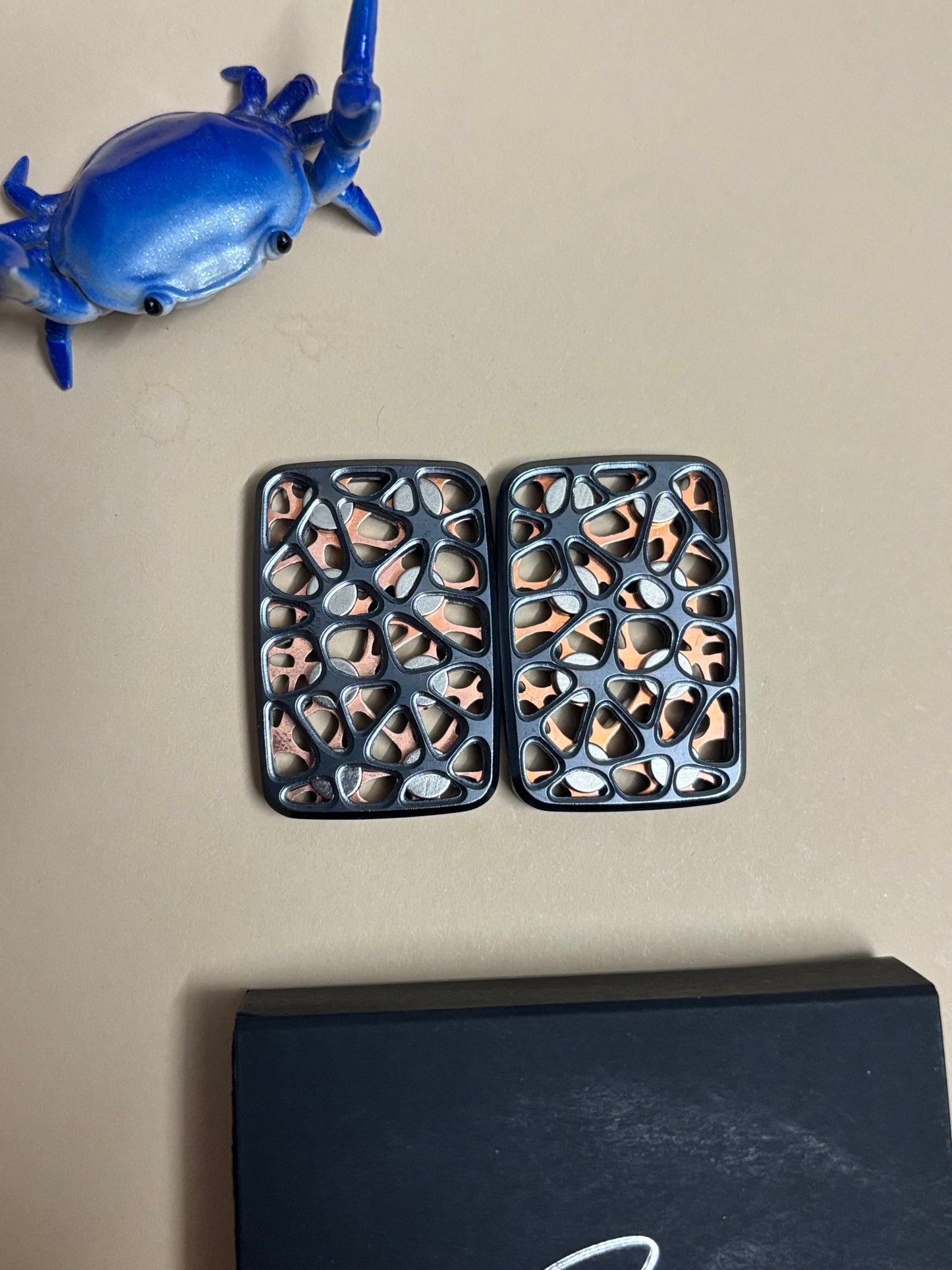 Compoform V3 Flip Filigree - titanium slider