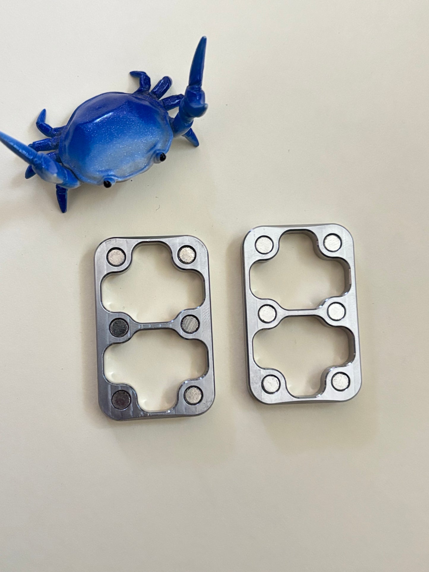 Bruce charles - Roberson - SS slider - fidget toy