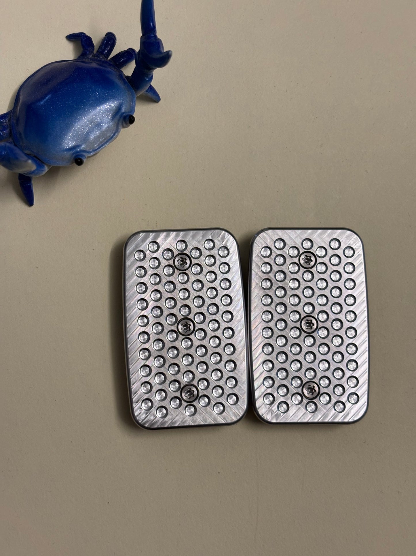 Magnus maglab supergrub - crazy fiber with SS plate - fidget toy