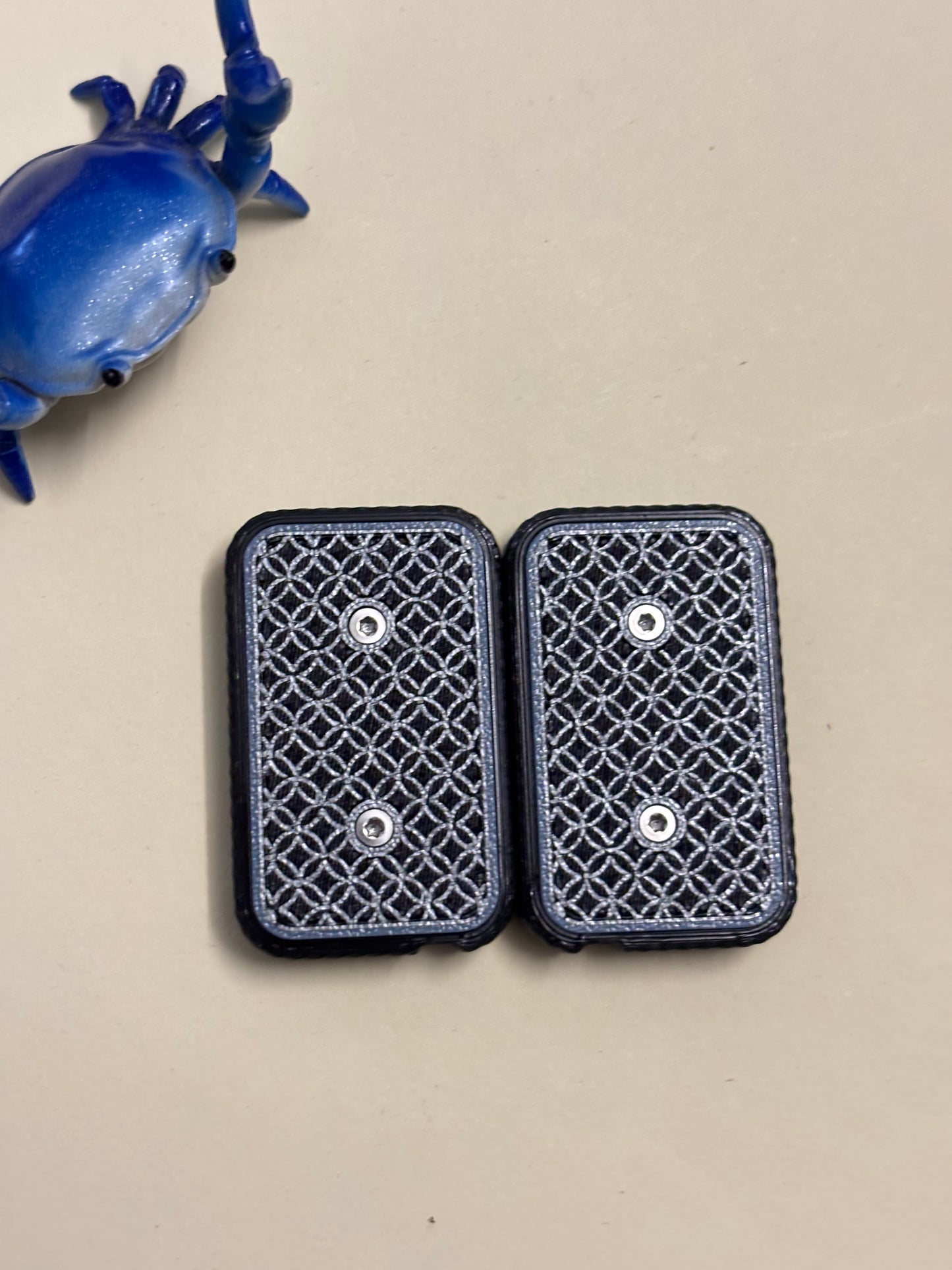 Sakura EDC tough tank puchicon - 3 click - fidget slider