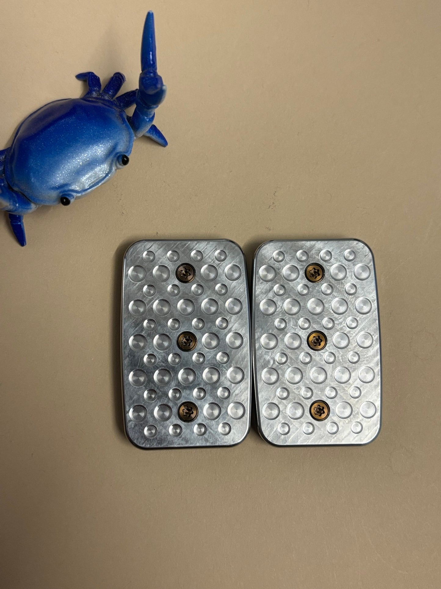 Magnus turtle golf slider - zirc with SS plate - fidget toy