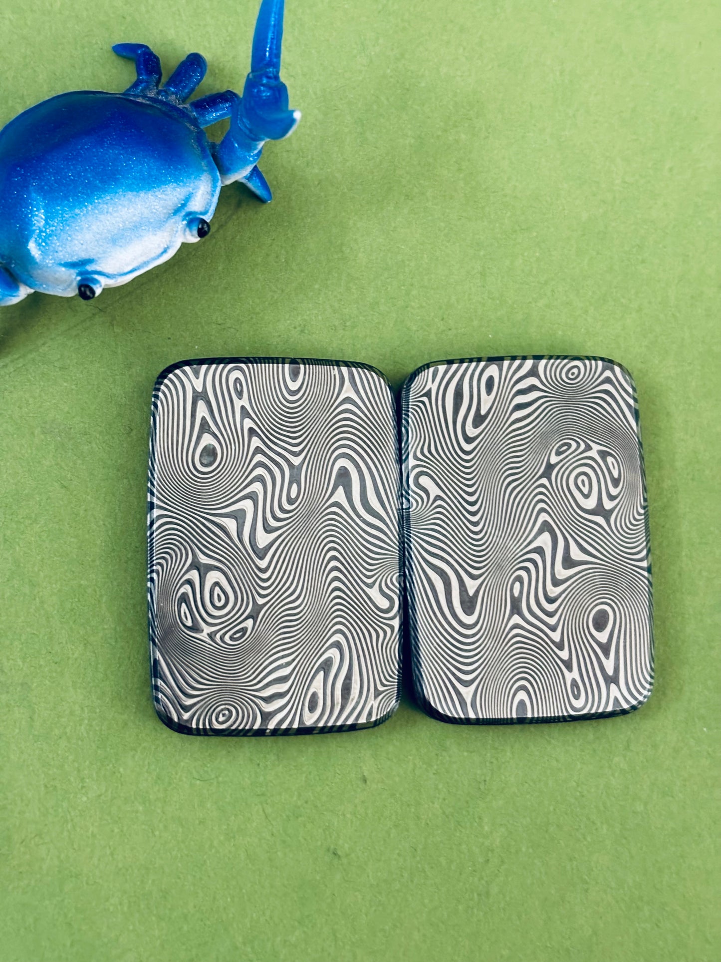 Compoform Argyle V2.1 - laser etched titanium slider