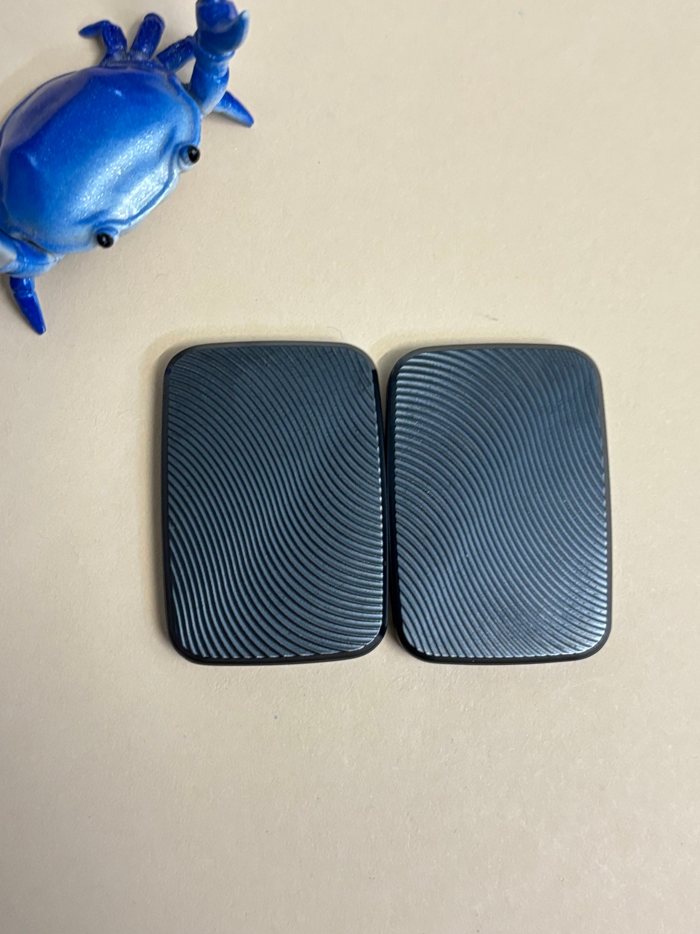 Compoform V5 Paint - titanium slider