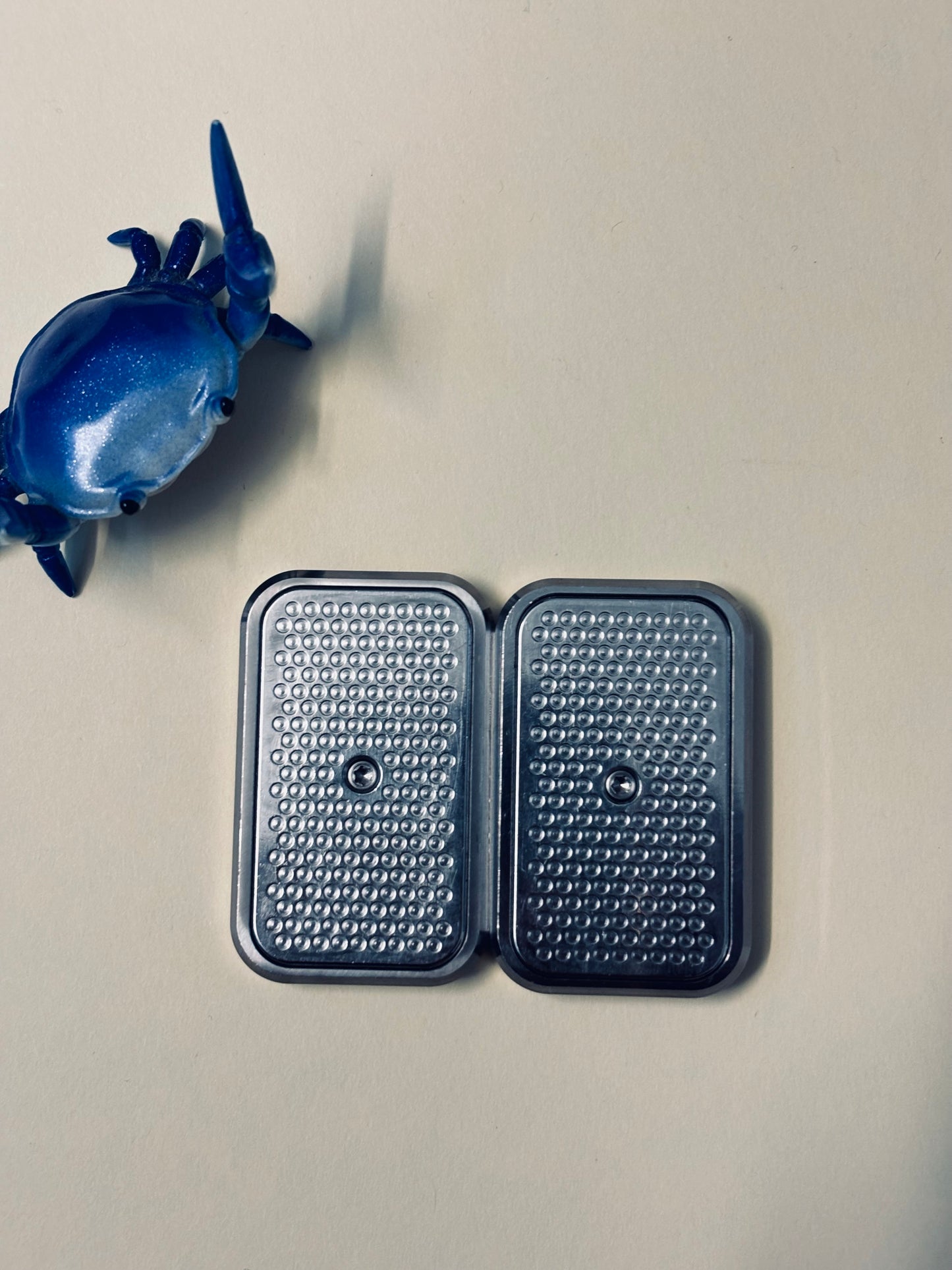 Magnus aero - slider ti with ss screw in plates - fidget toy