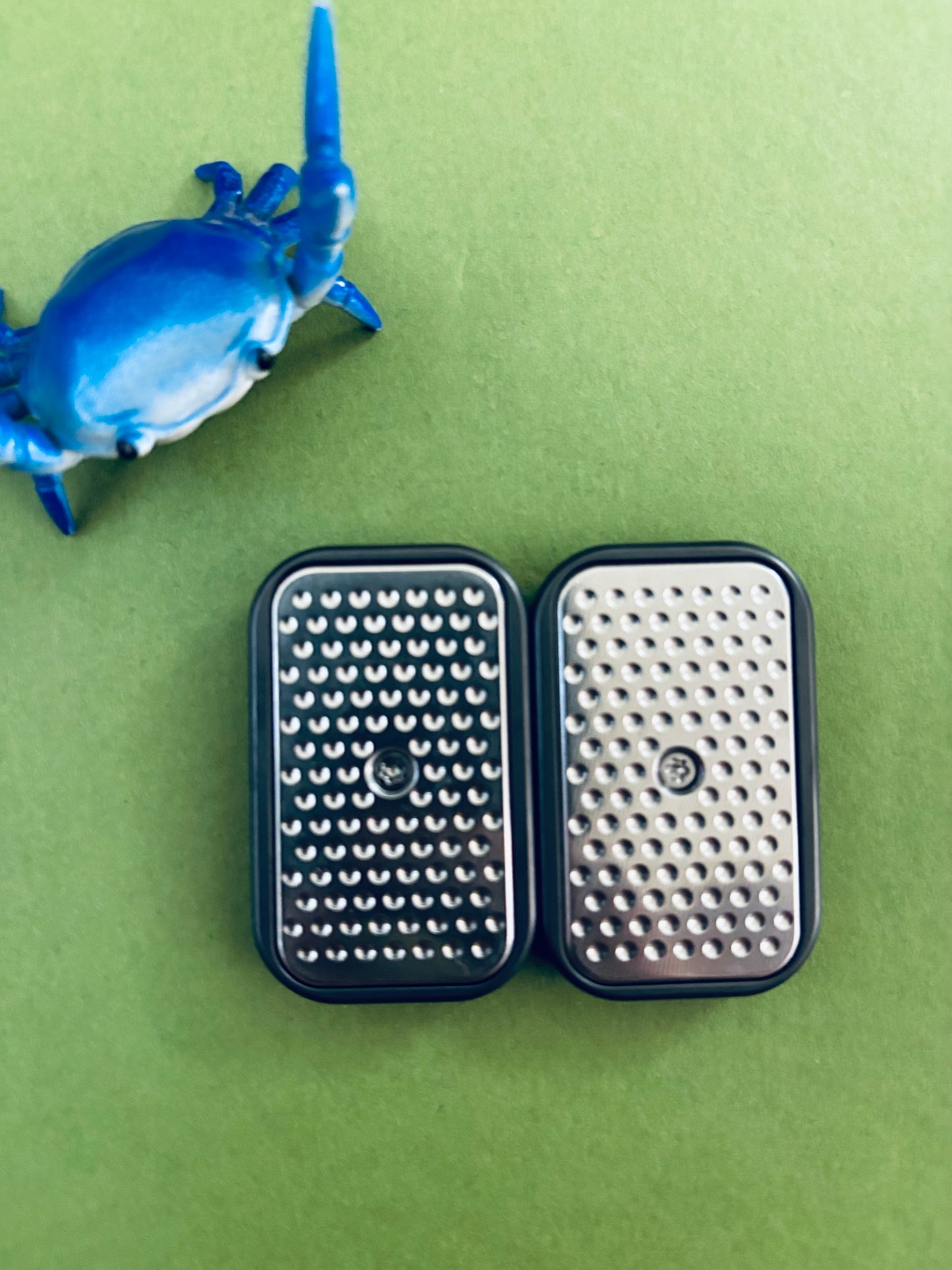 Magnus hex toad - slider Zirc with ss screw in plates - fidget toy