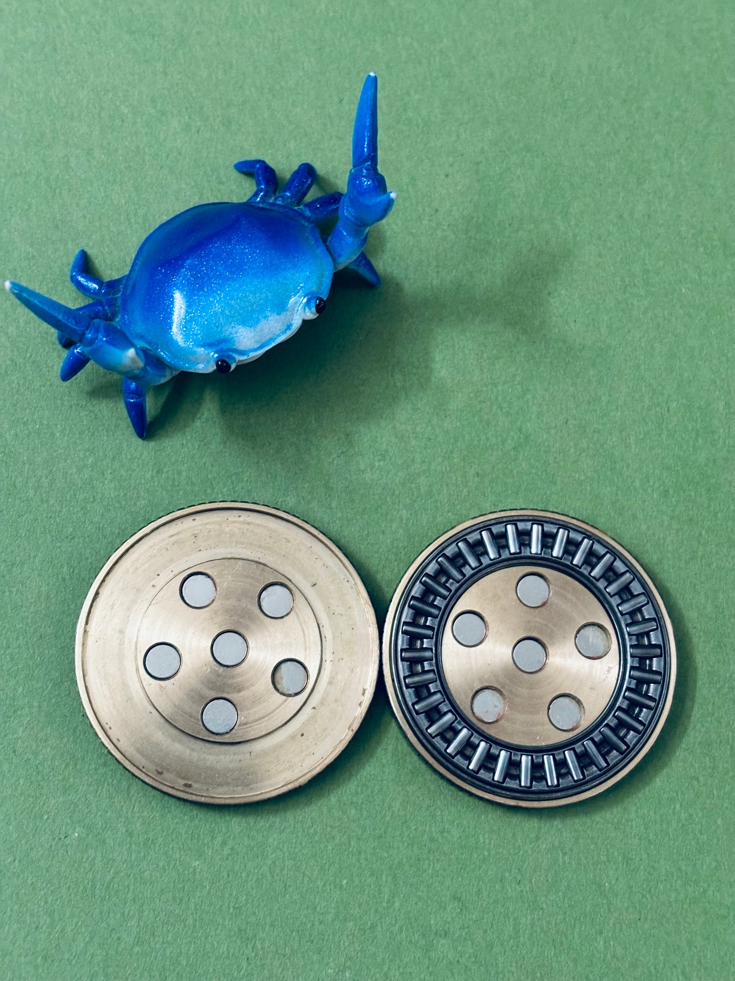 Umburry - bronze full size - haptic coin - fidget toy