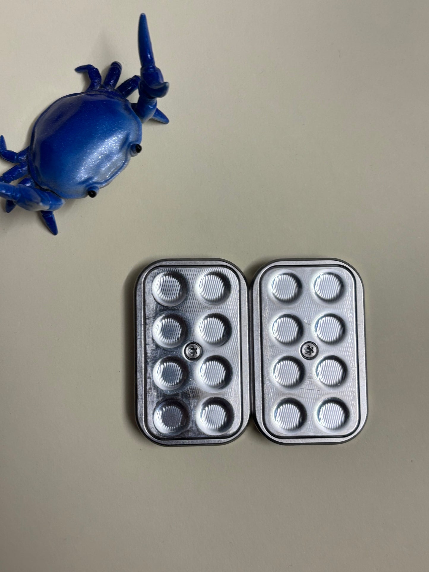 Magnus hex toad - Ti/SS plates - fidget toy