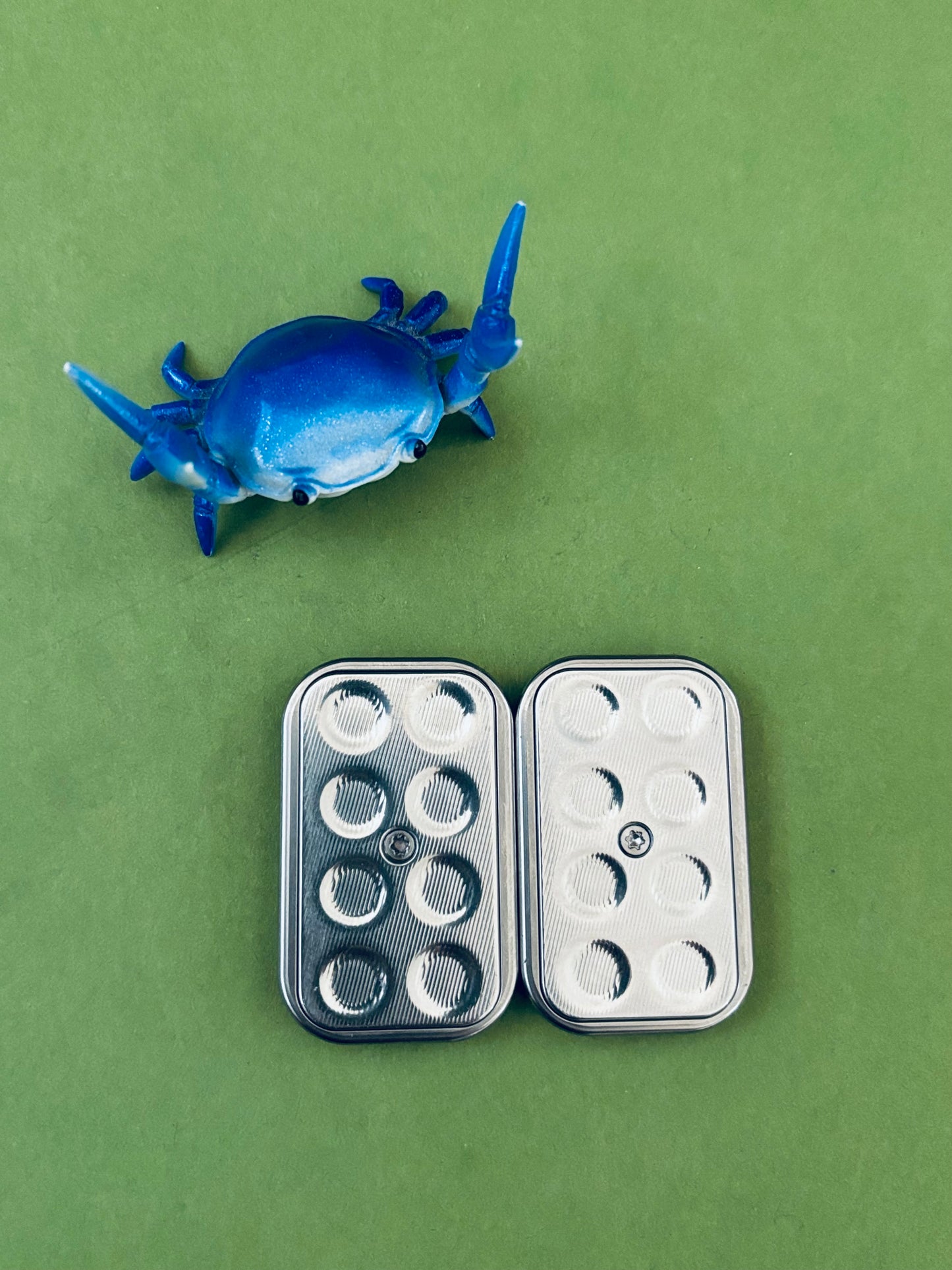 Magnus 3 click skimmer slider - ti with SS screw plate - fidget toy