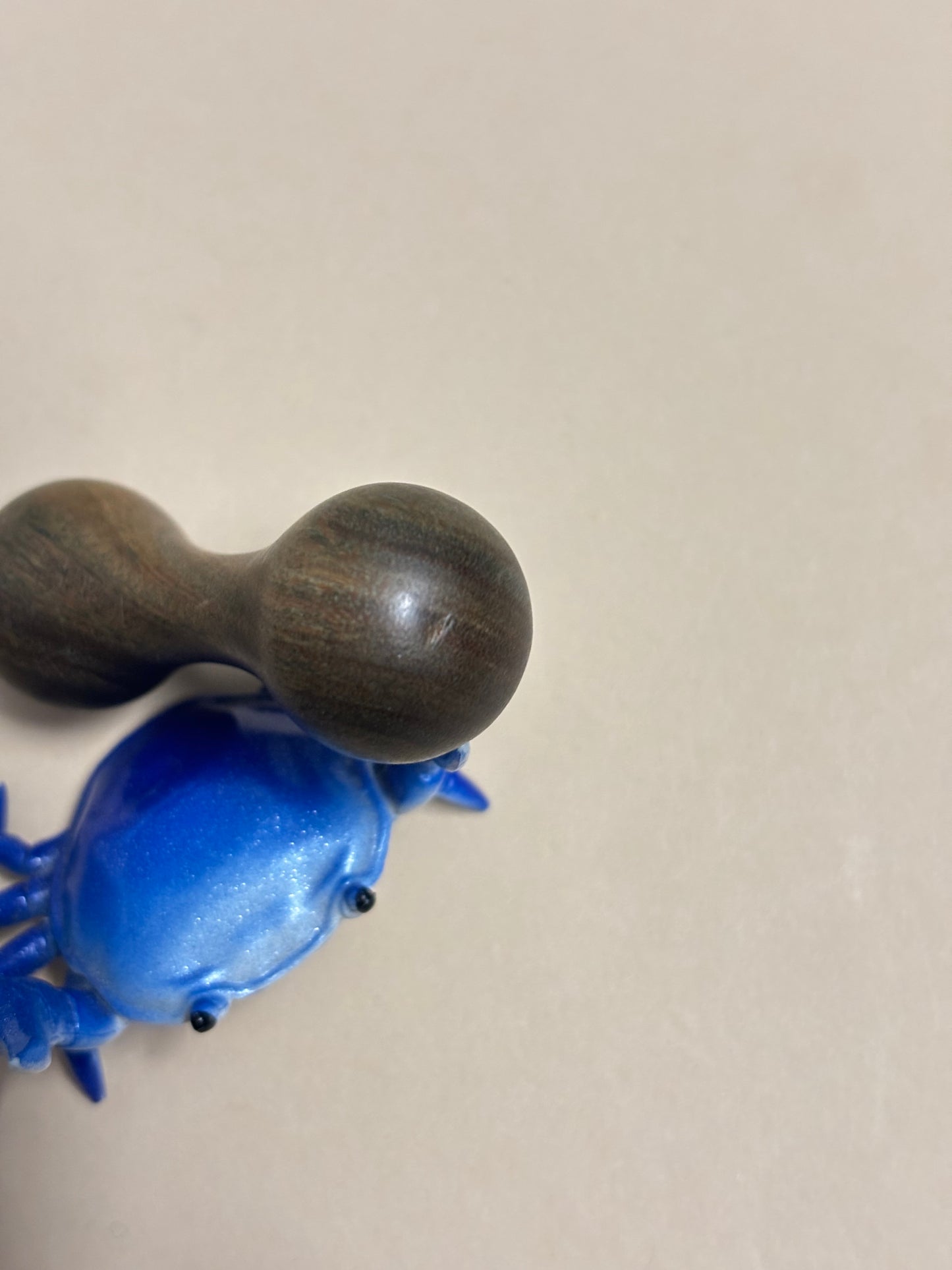 knuckle bone - wood - fidget toy