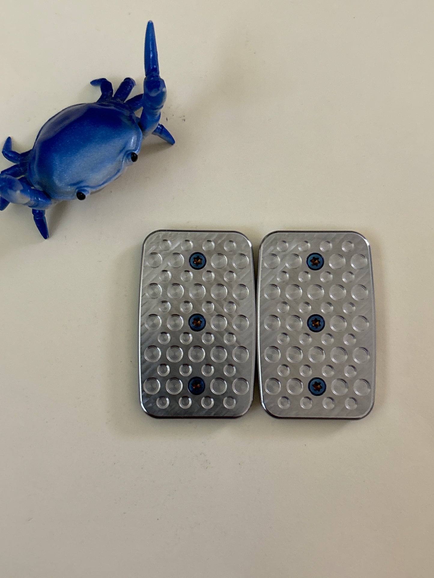 Magnus maglab cybergrub - 1/2 zirc and 1/2 TI with SS plate - fidget toy