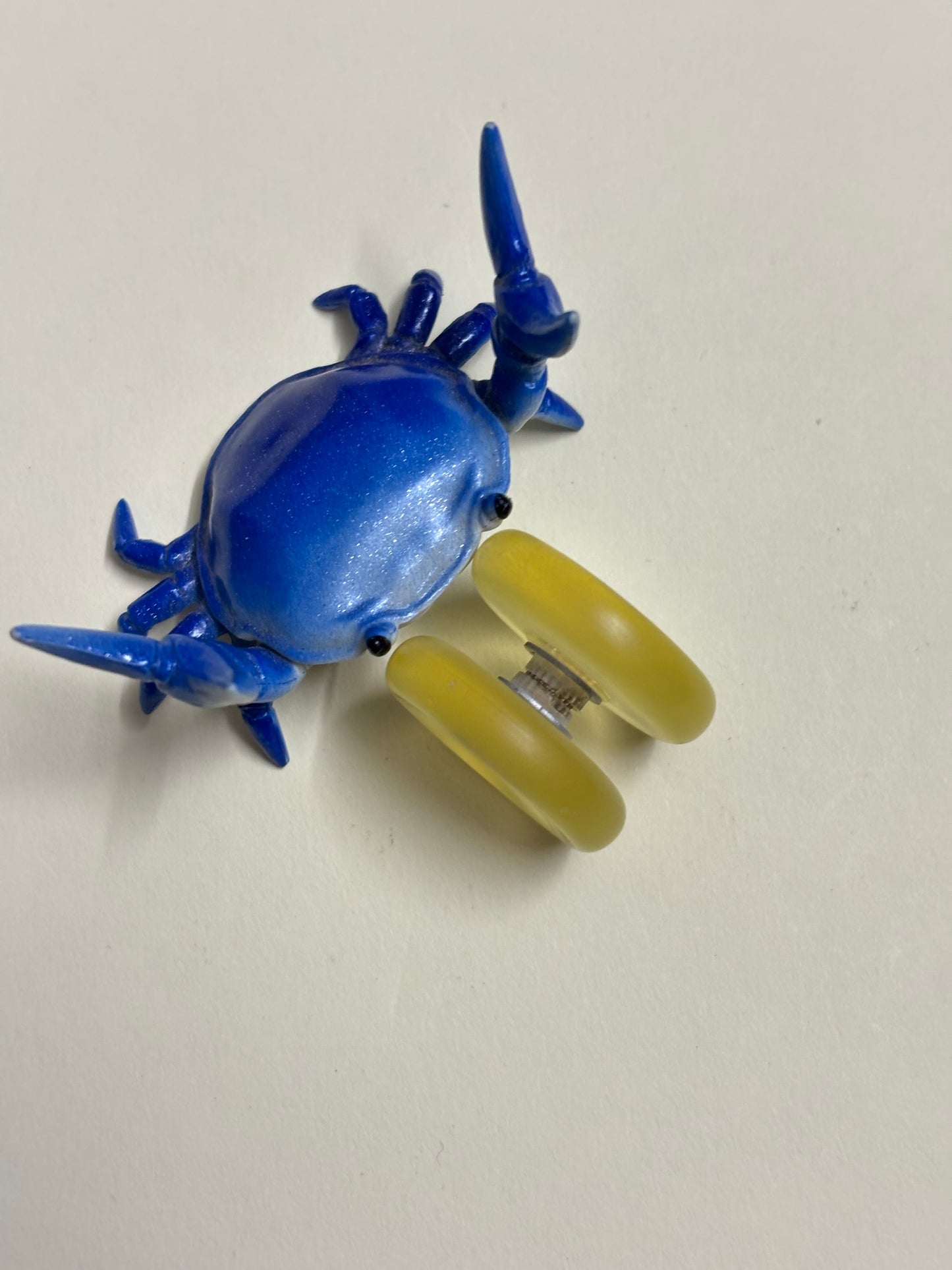 LIC resin button - 25 mm - fidget toy