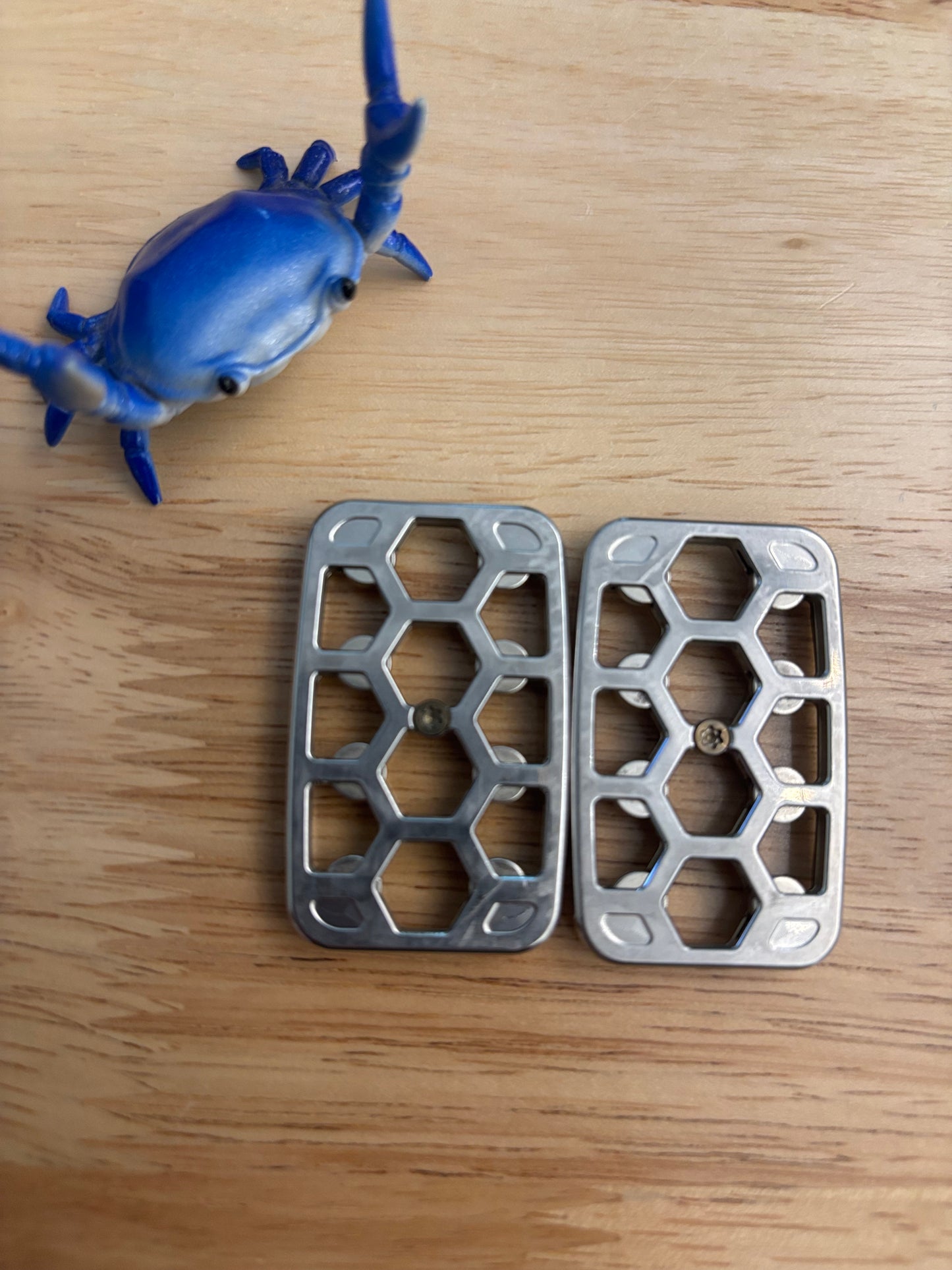 Magnus hex toad golf - Ti/SS plates - fidget toy