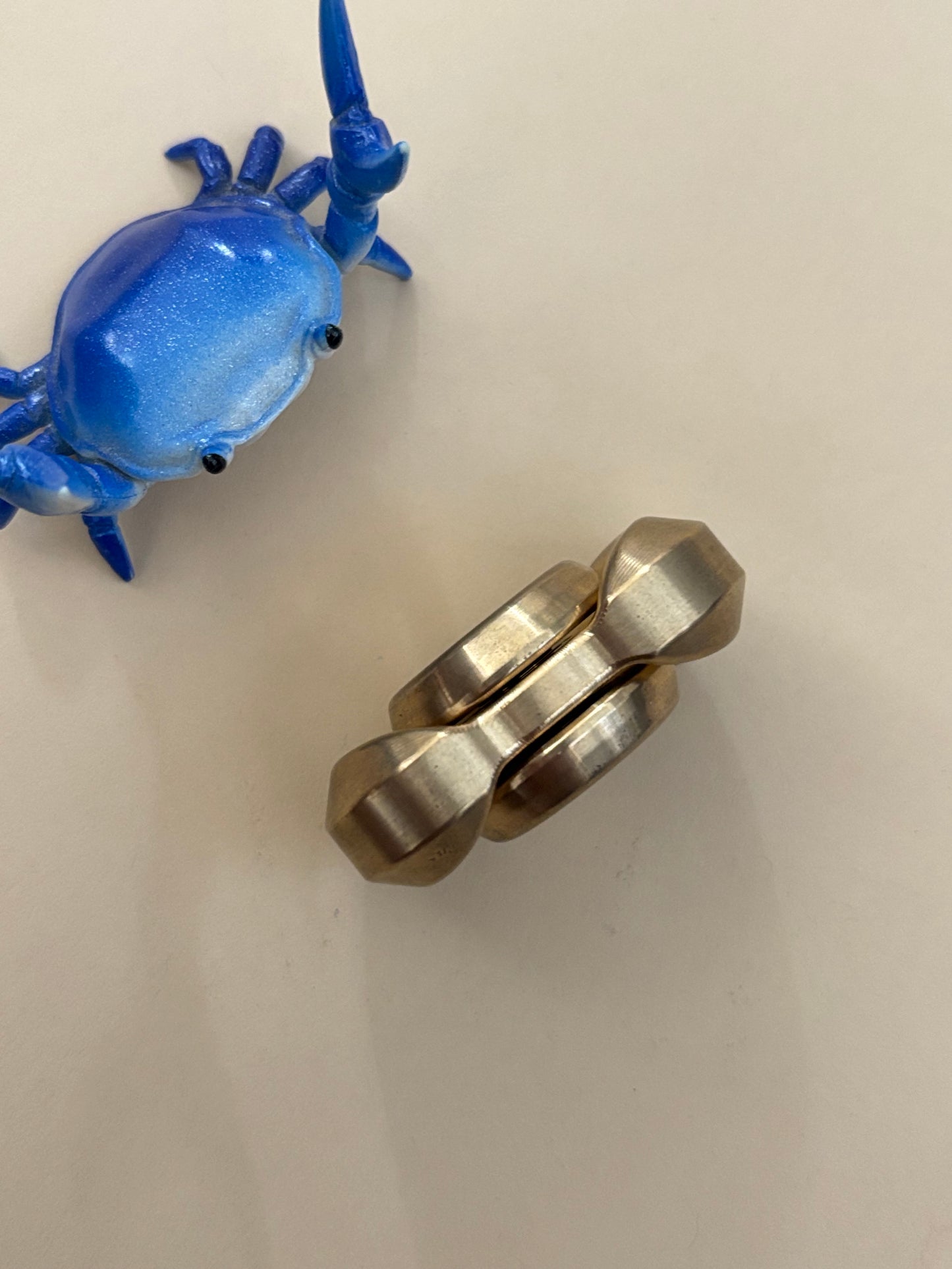 Indy Thicc - chelsea LP-S (954 bronze) - fidget spinner - fidget toy