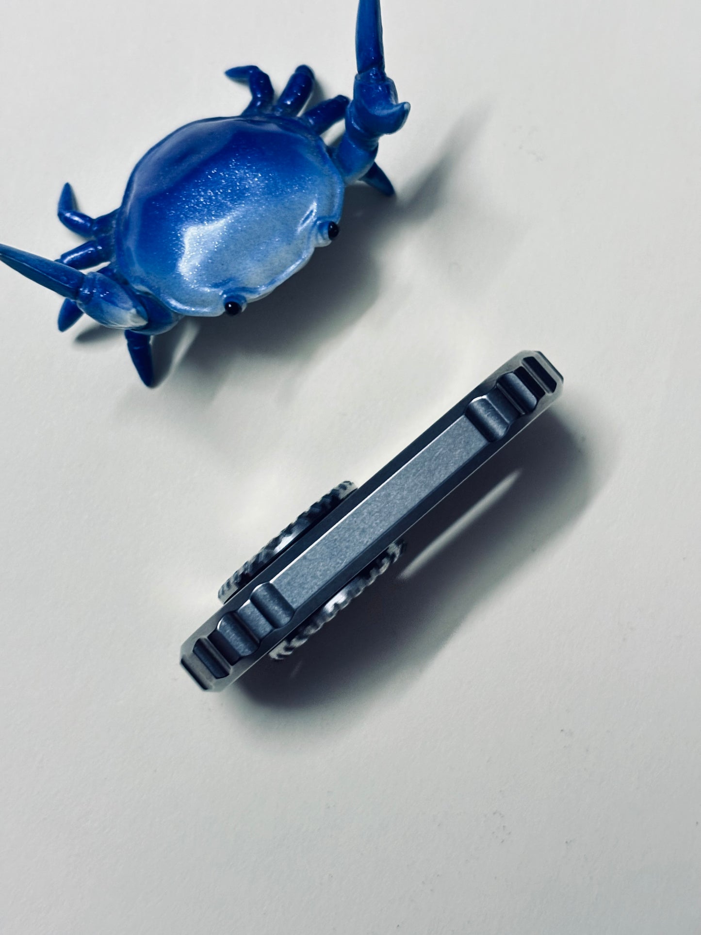 Magnus floop -titanium B33 - fidget toy