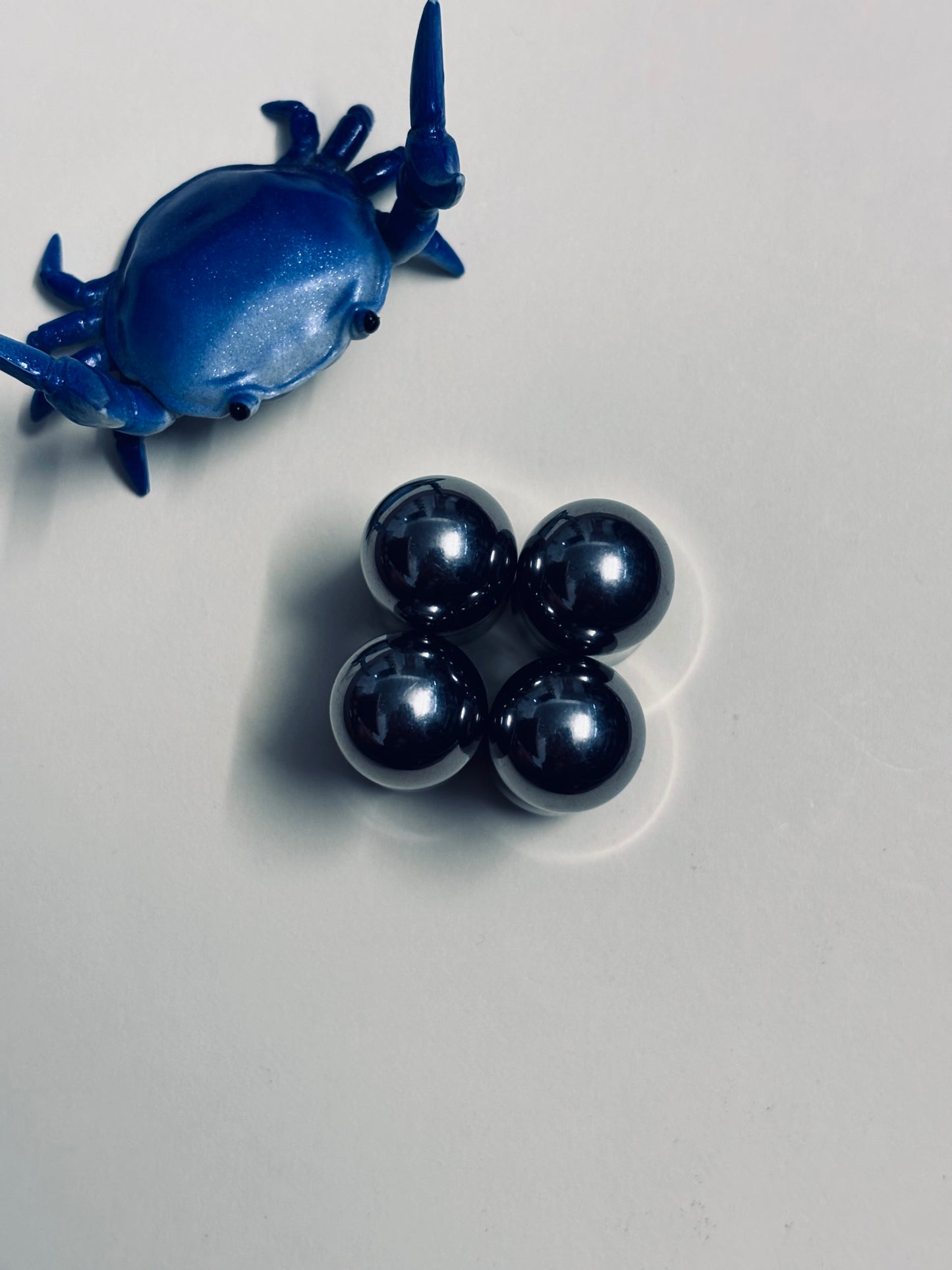 Magnus - magic bean - titanium / copper rings