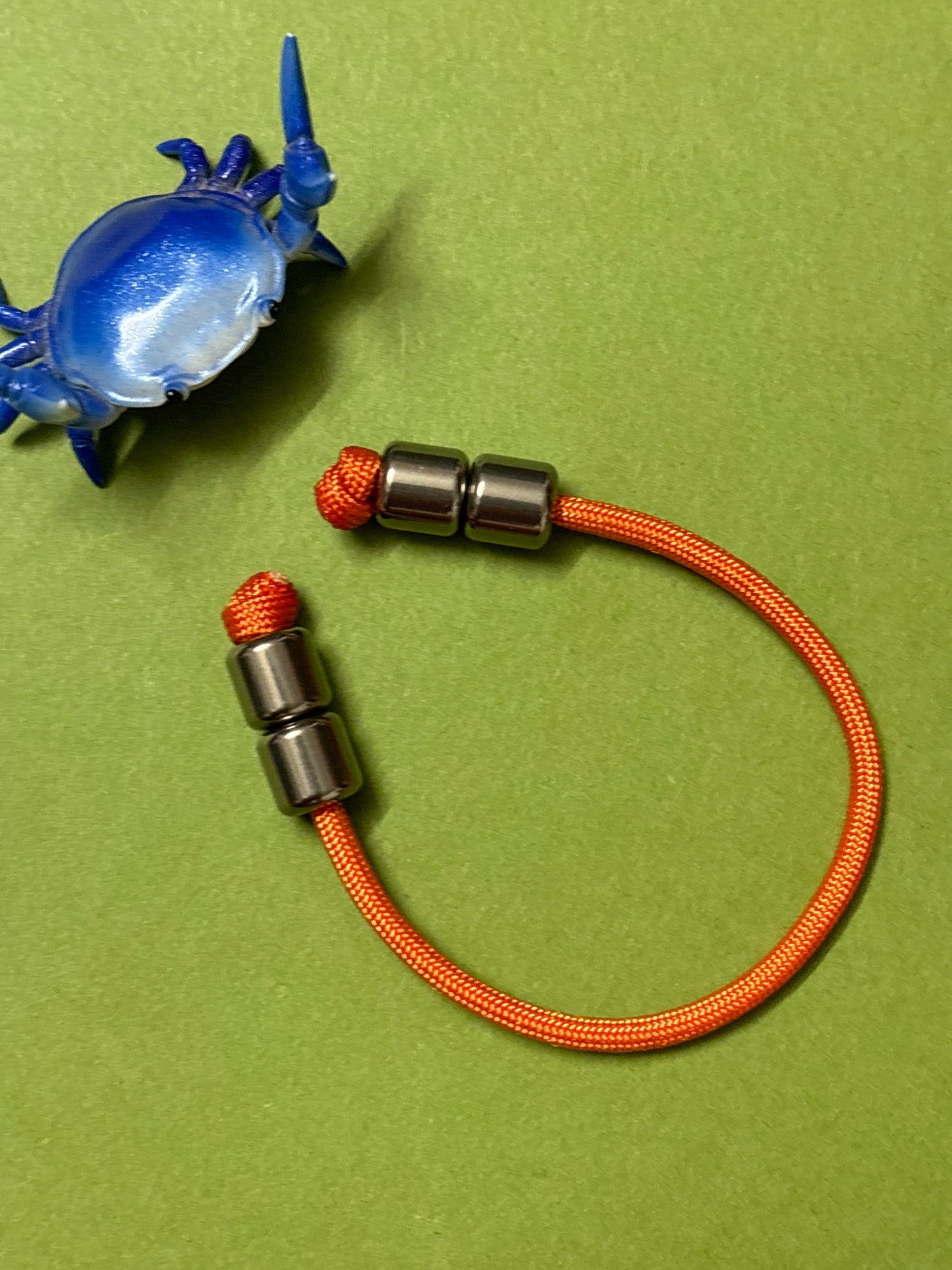 AroundSquare common begleri - Titanium - fidget toy