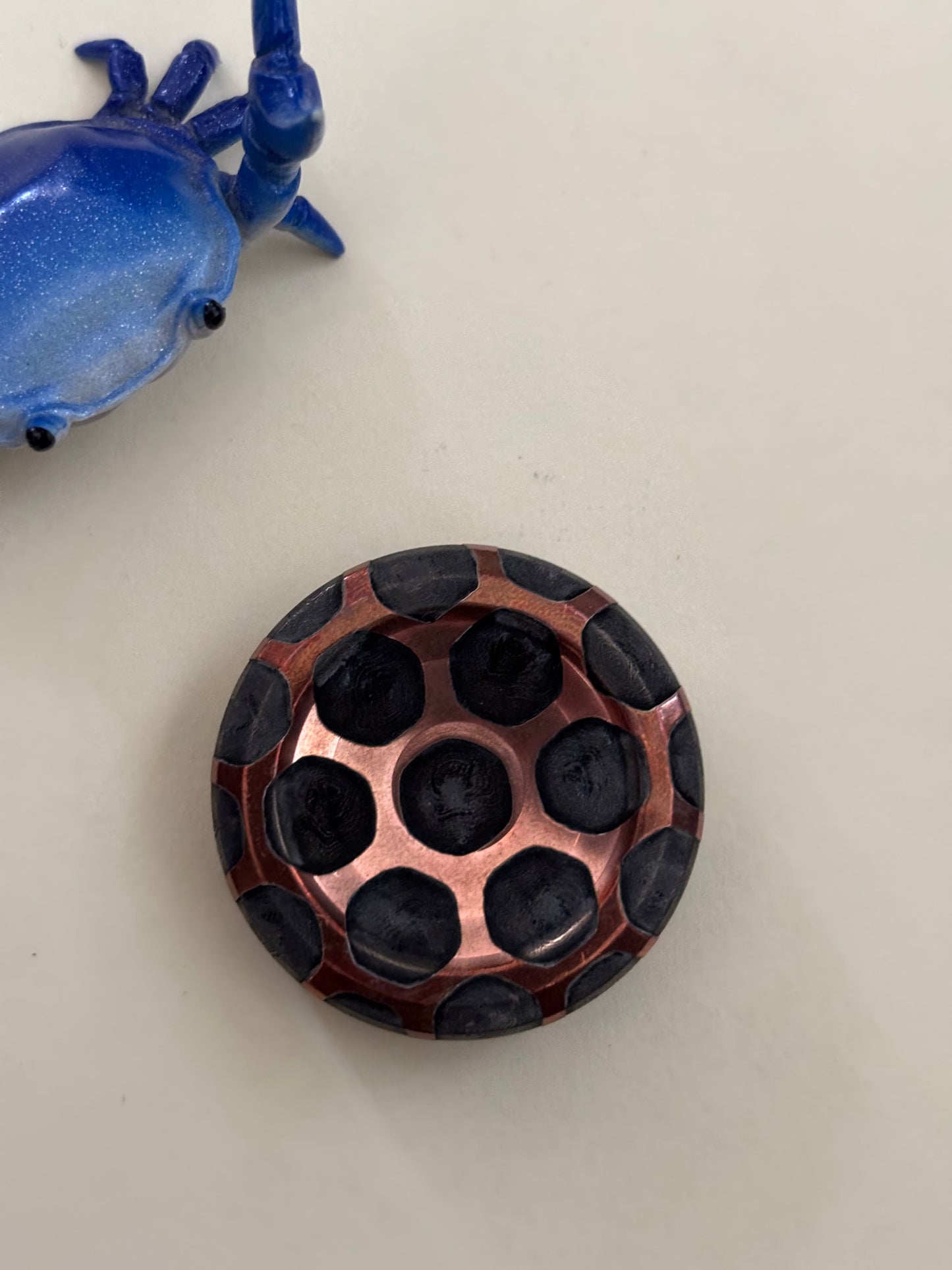 njthandpower NJT - super conductor big dot Ulte haptic coin - fidget toy