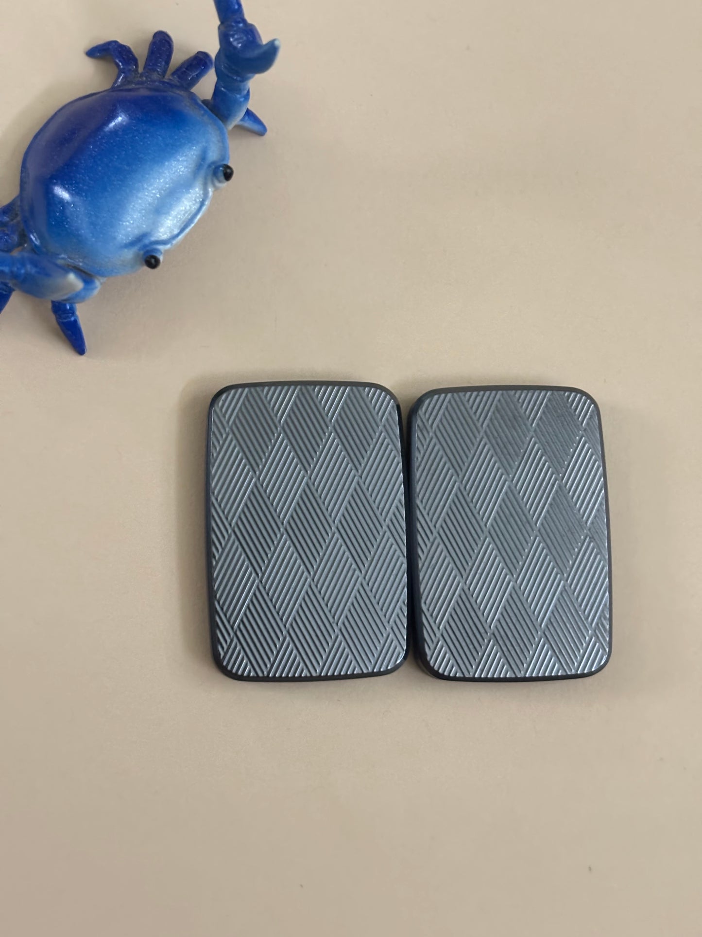 Compoform V3 Flip - titanium slider