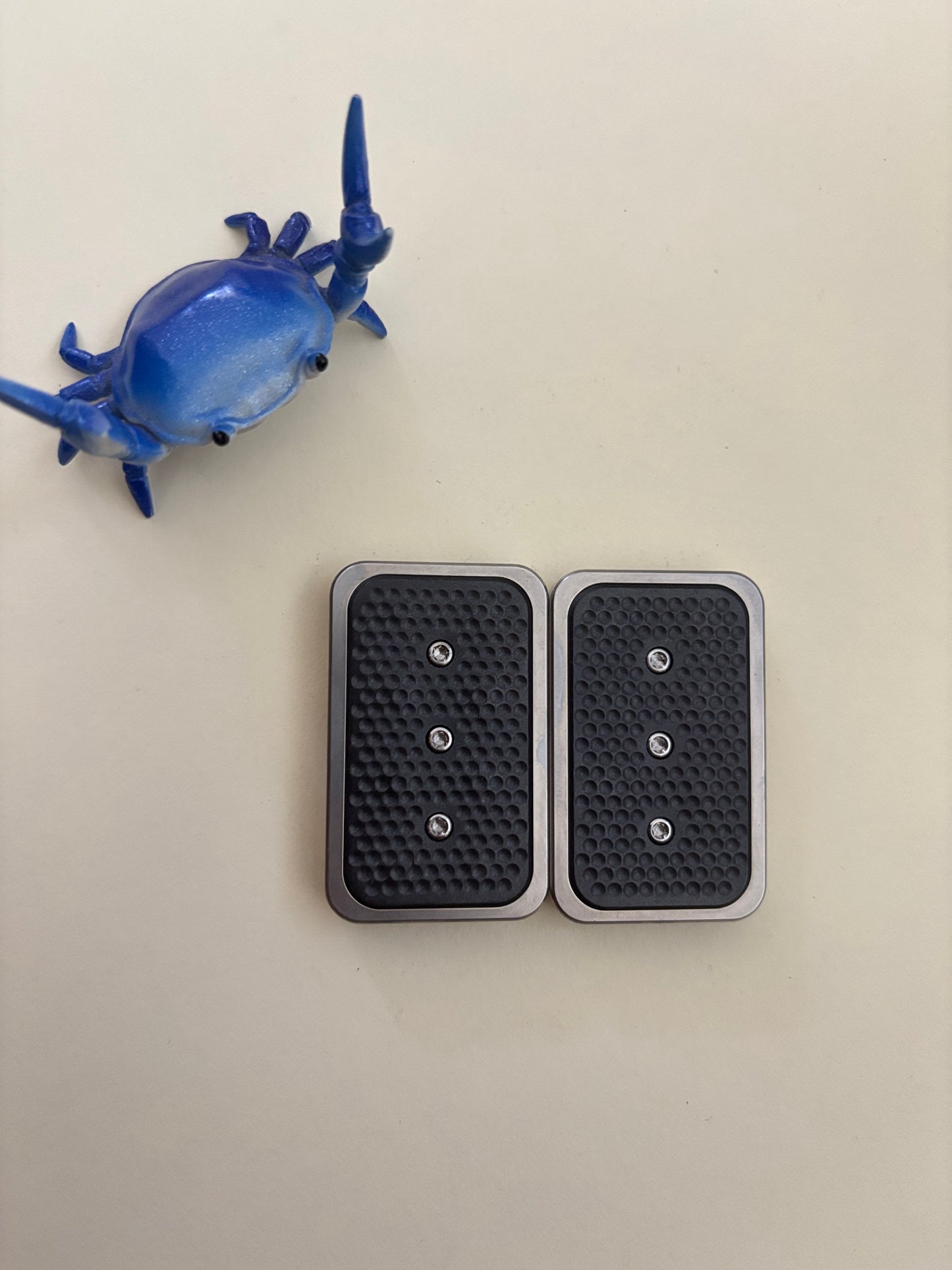 Magnus Titanium ridge slider with teflon plates