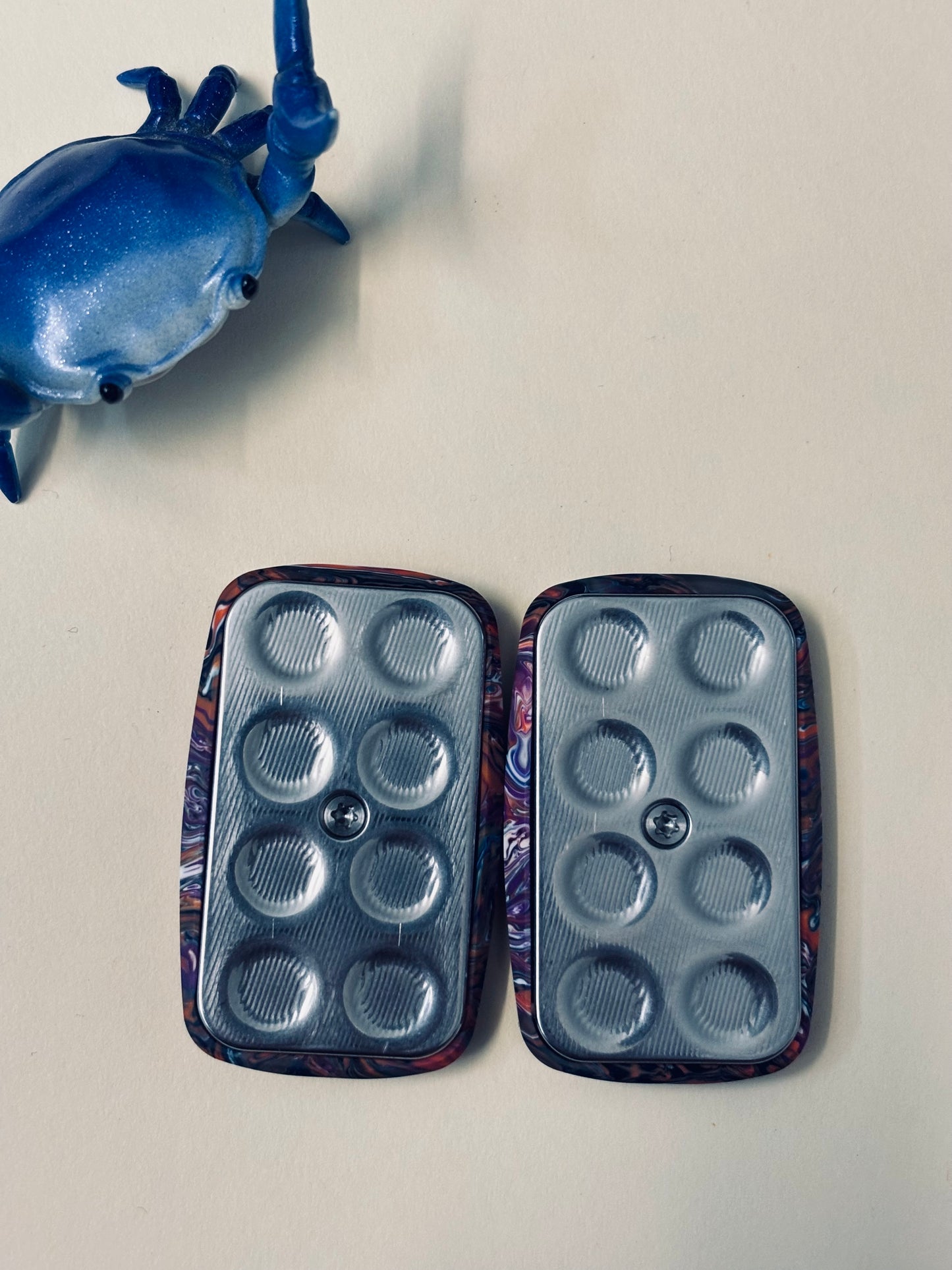 Magnus resin - arc mini frag slider - with SS plate - fidget toy