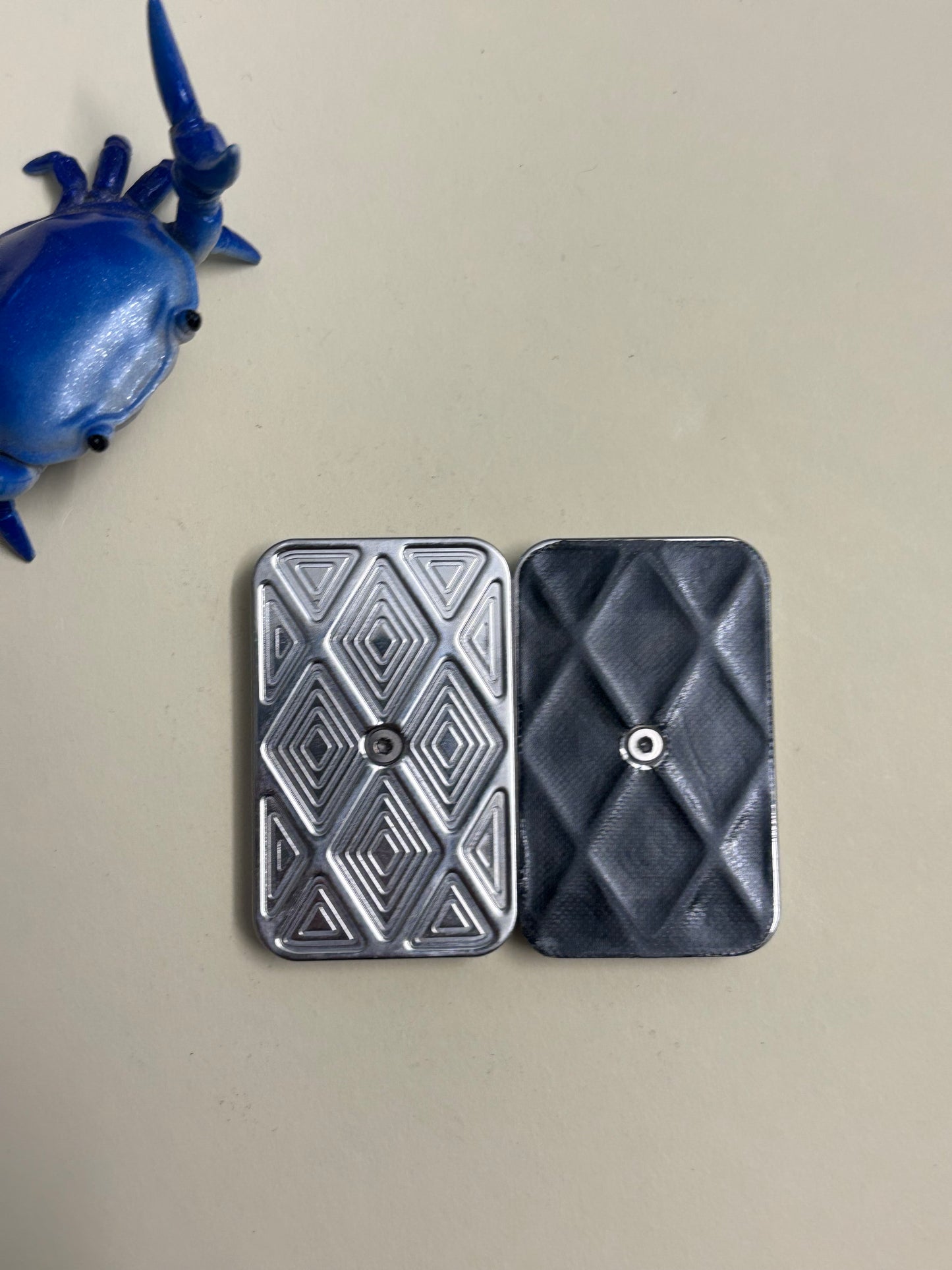 Yedc mountain slider TI/SS- haptic fidget toy