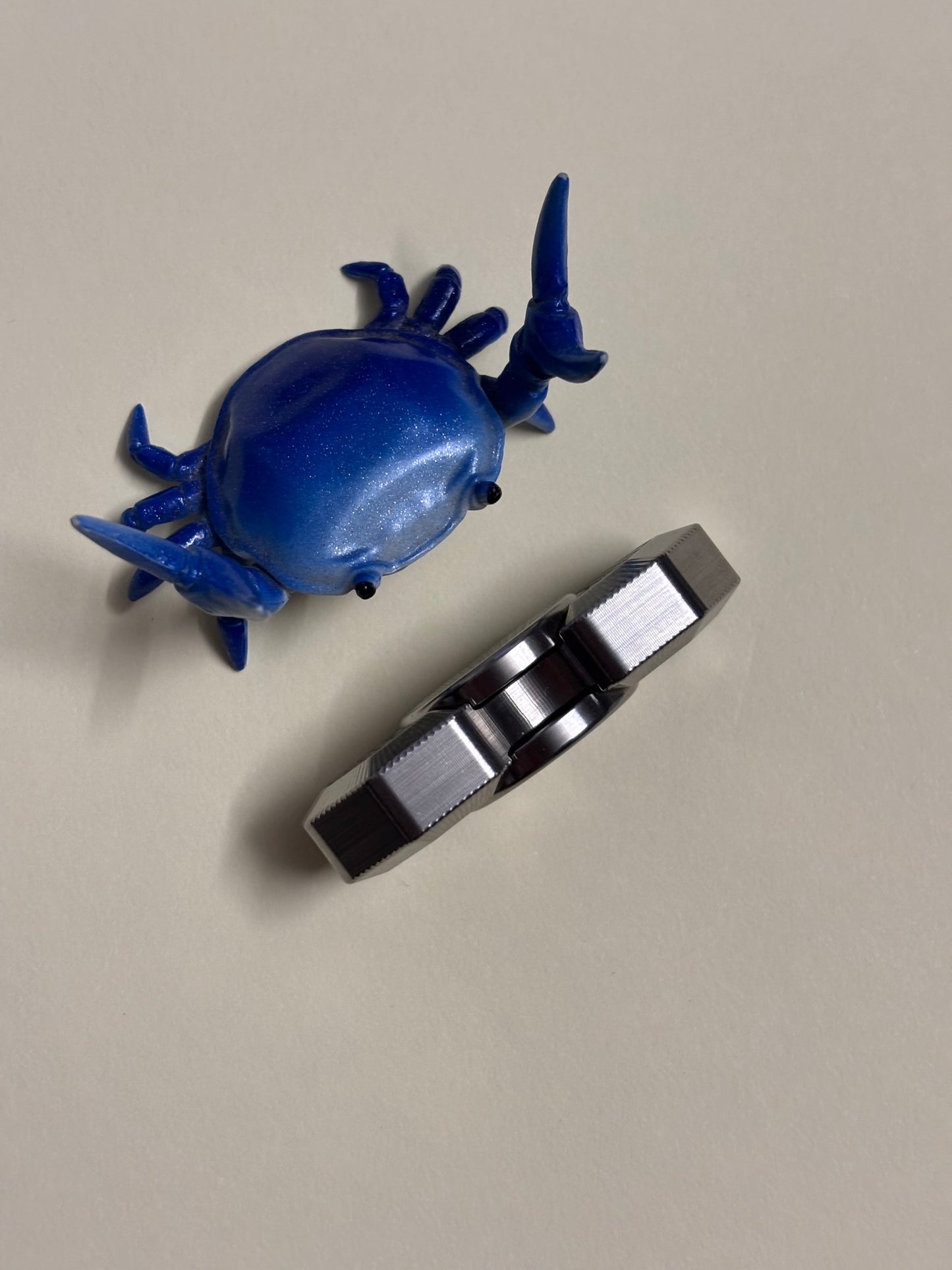 FTO - guardian - titanium - fidget spinner - fidget toy