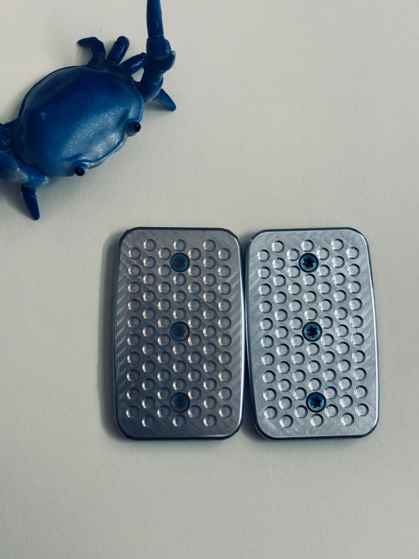 Magnus maglab cybergrub - 1/2 zirc and 1/2 TI with SS plate - fidget toy