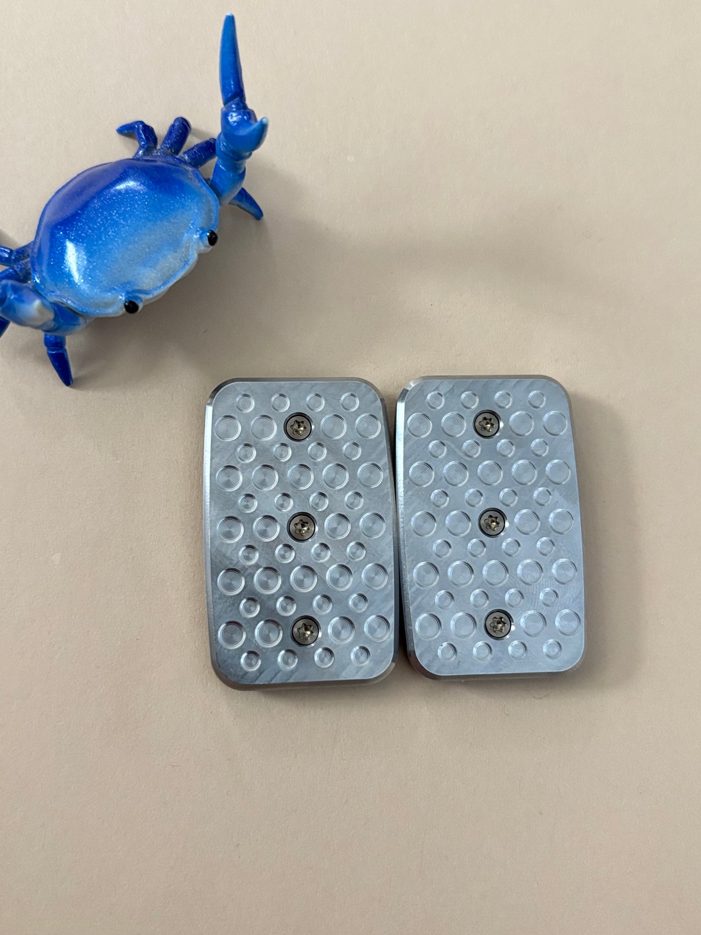 Magnus maglab squash toad - zirc with SS plate - fidget toy