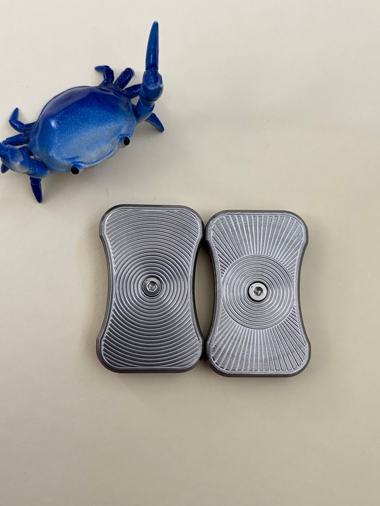 Fidgetboy Swoop Ti slider - 3 click - fidget toy