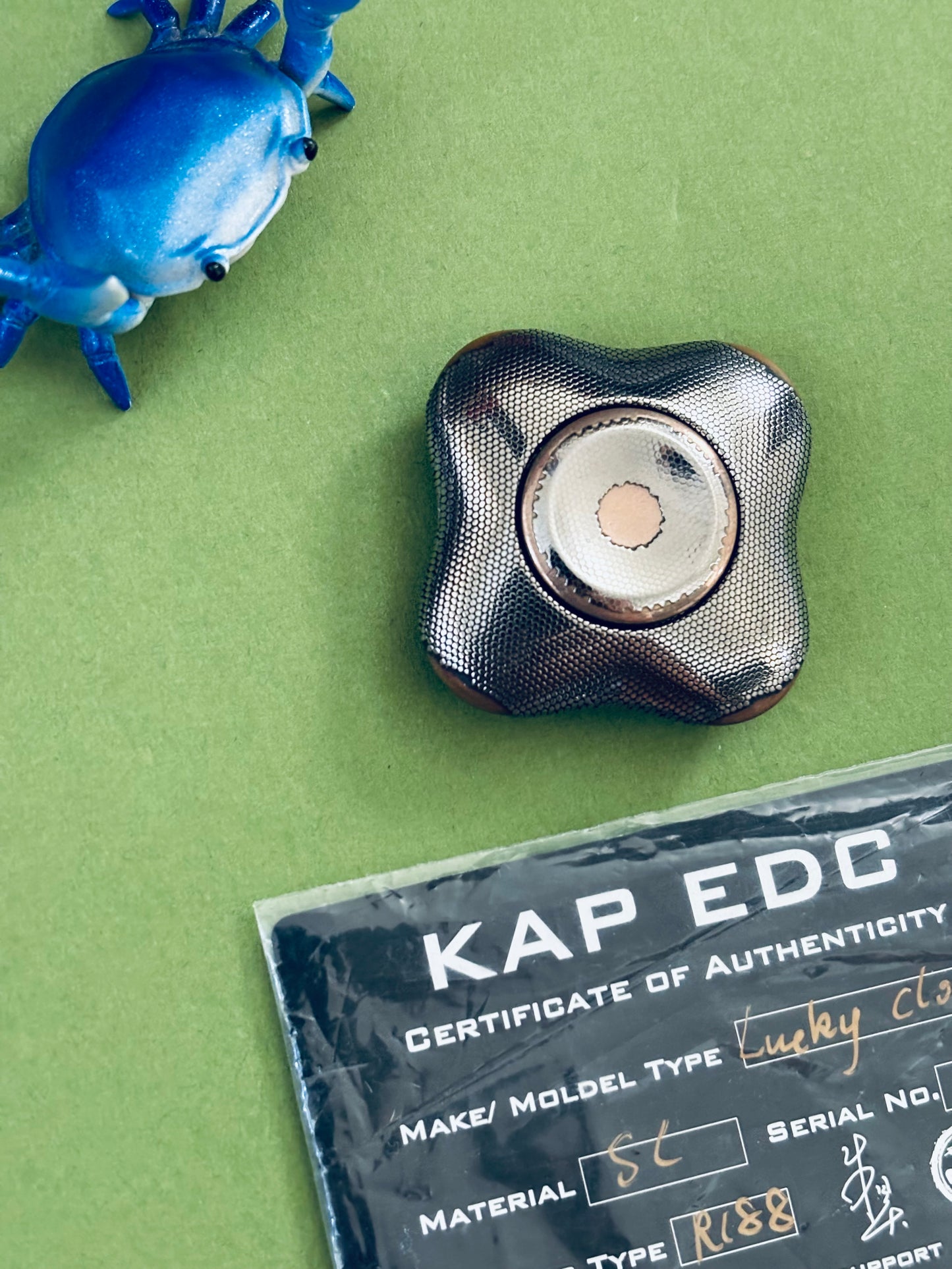 KAP - lucky clover small filament super conductor spinner - fidget toy