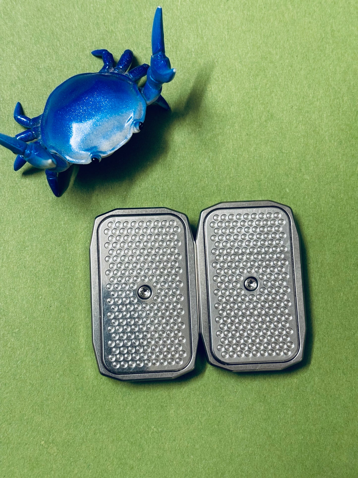 Magnus stealth - slider stonewash ti with ss screw in plates - fidget toy