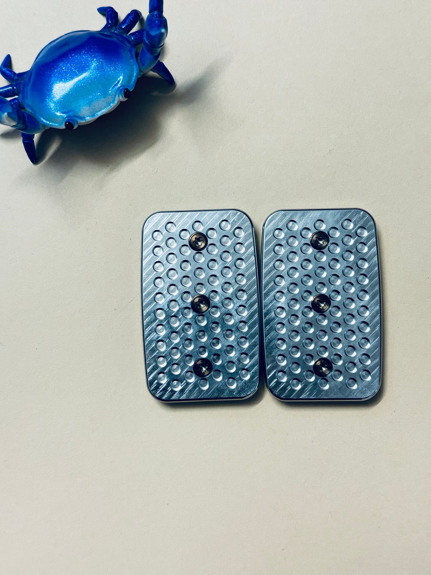 Magnus maglab plain jane - mesh SS with SS plate - fidget toy