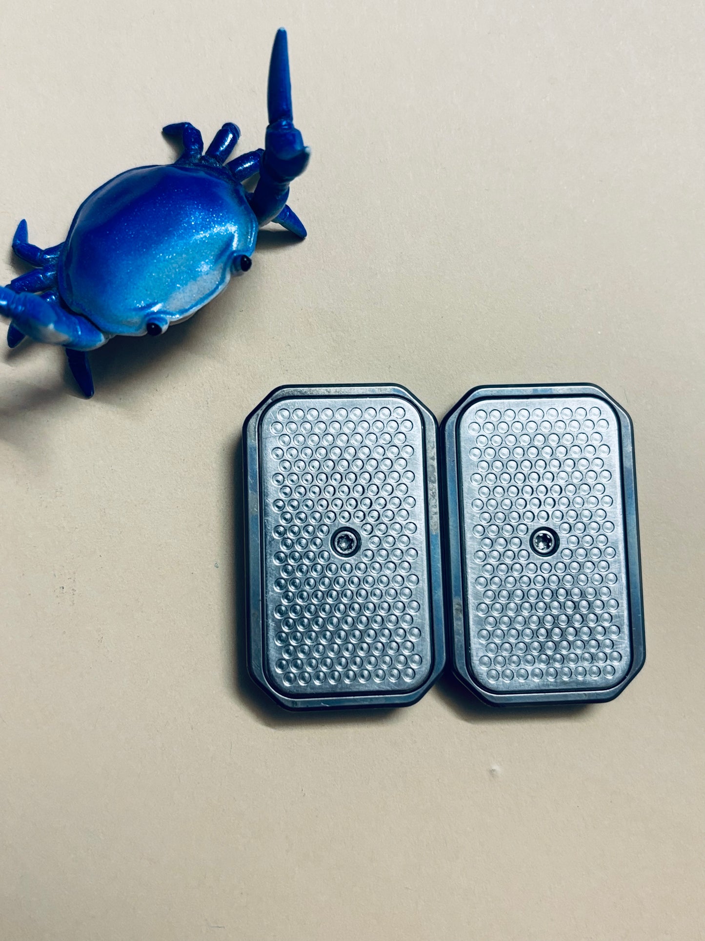 Magnus Titanium King crab slider with SS plates