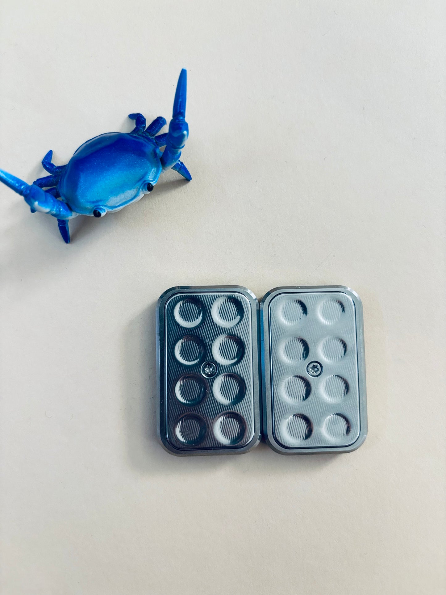 Magnus aero - slider ti with ss screw in plates - fidget toy