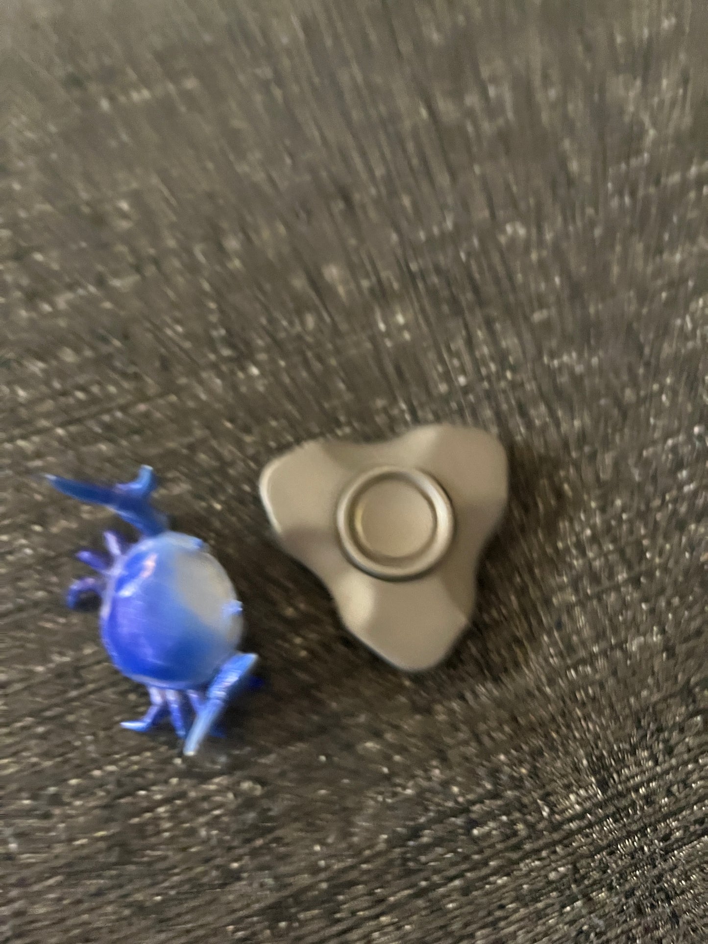 UQH - stainless steel atrium XL - fidget spinner - Fidget toy