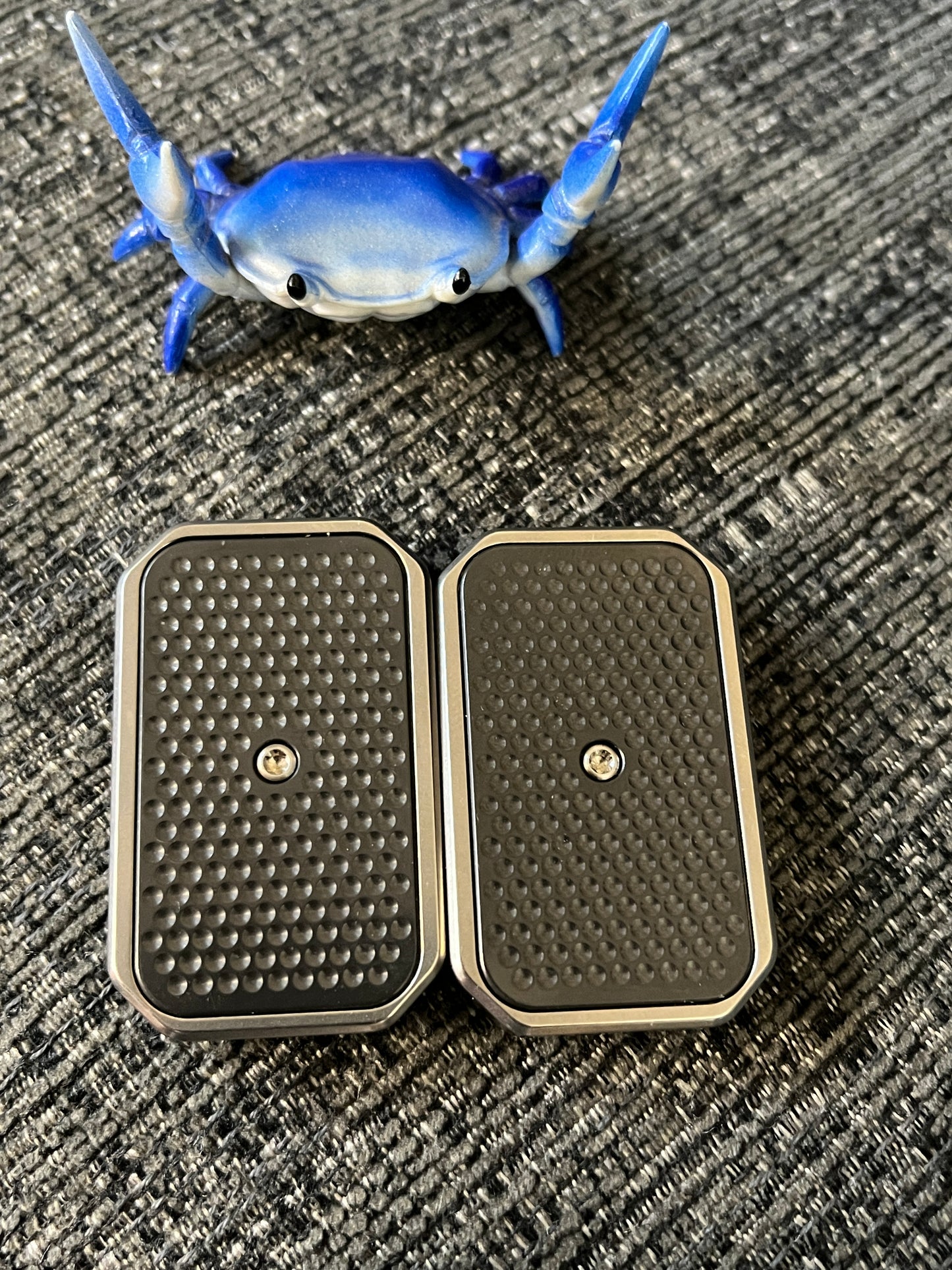 Magnus Titanium King crab slider with zirconium plates