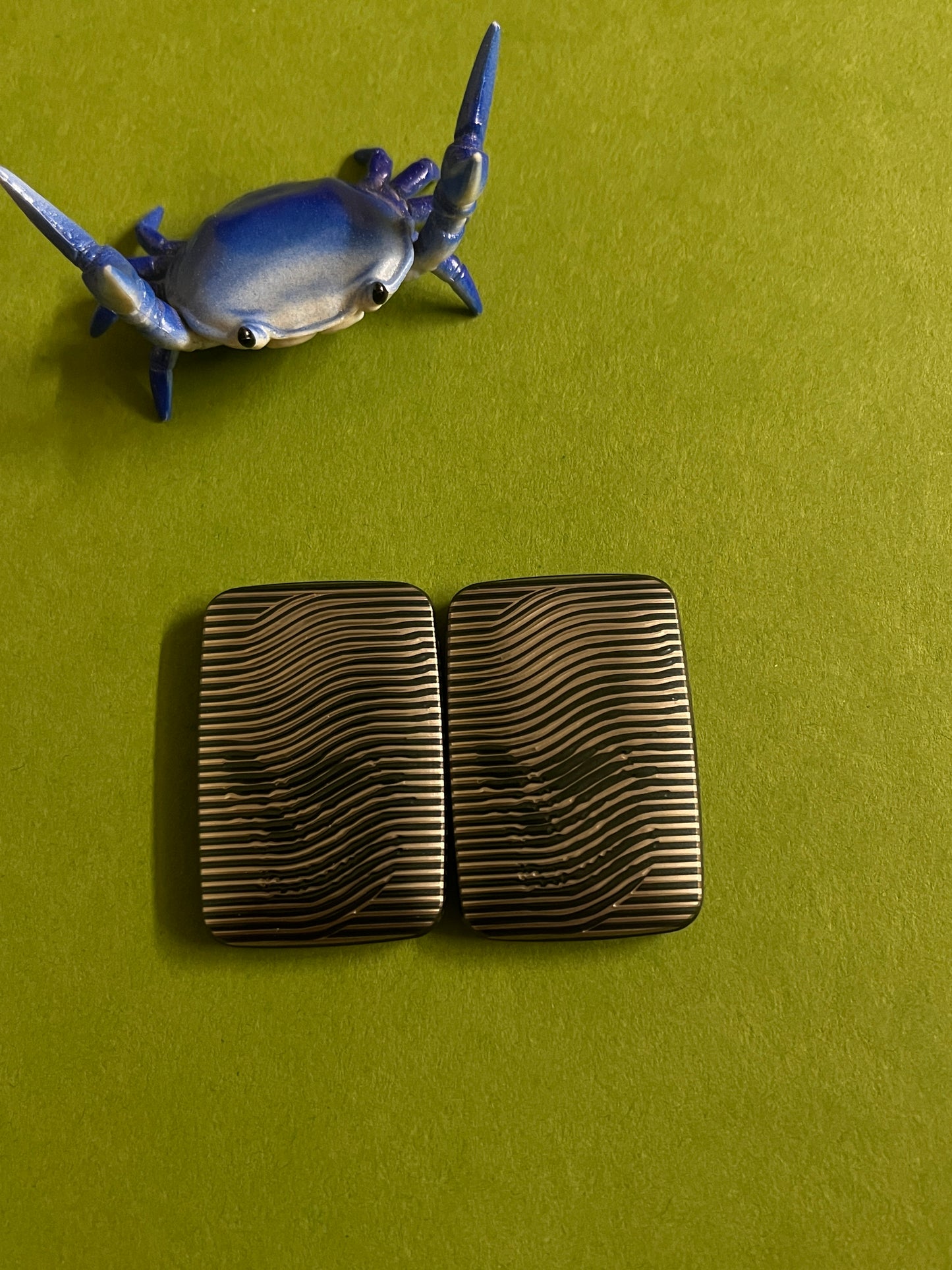 Compoform V3 - laser etched titanium slider