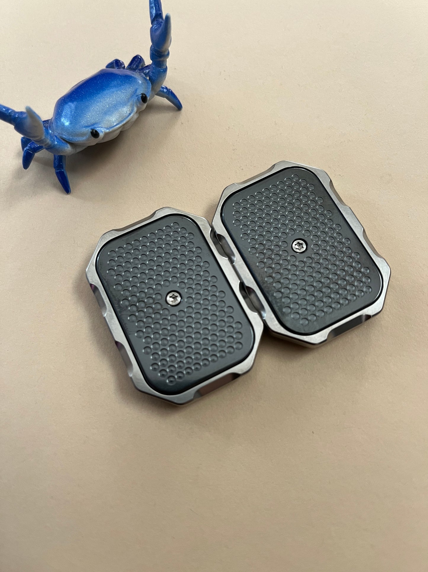 Magnus 3 click turtle slider - titanium with zirc screw plate - fidget toy