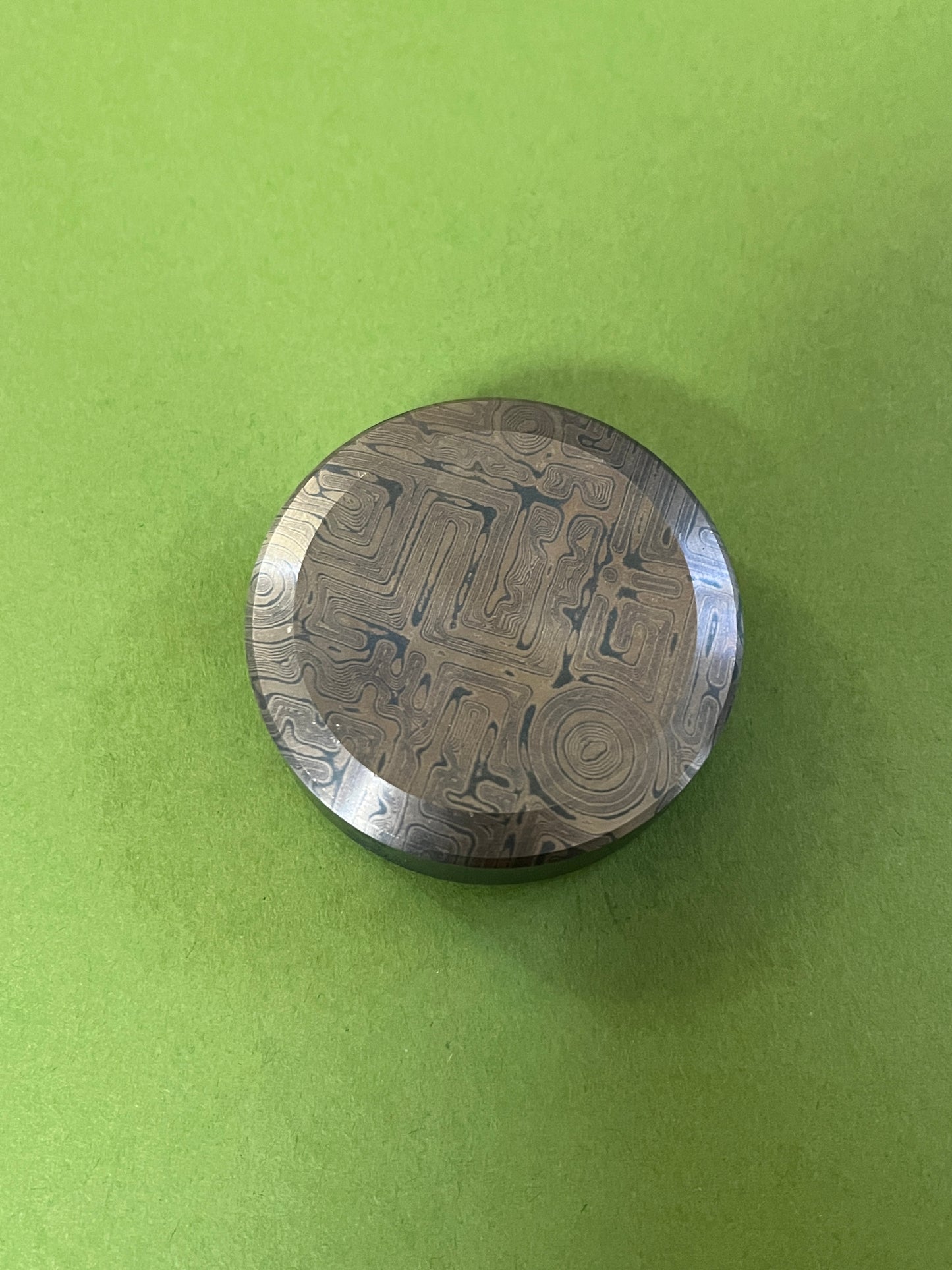 Meton boss giga-tron worry stone - tungsten - fidget toy