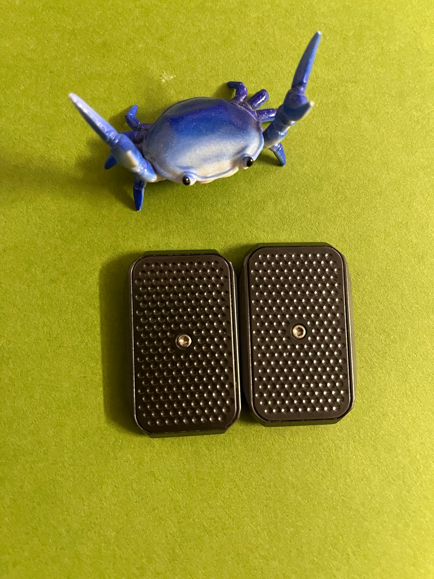 Magnus Wing slider - zirc body with zirc plates- fidget toy