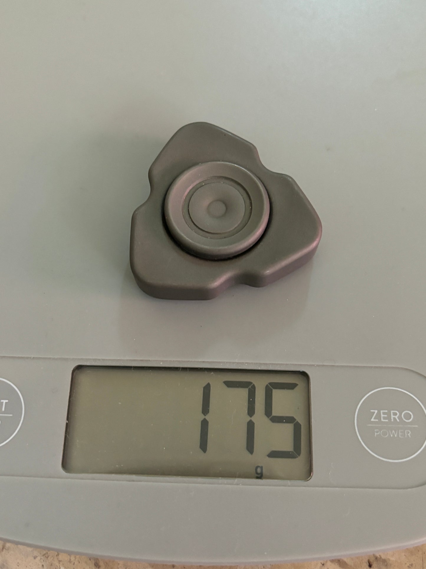 UQH - Attic - w tungsten - fidget spinner - Fidget toy