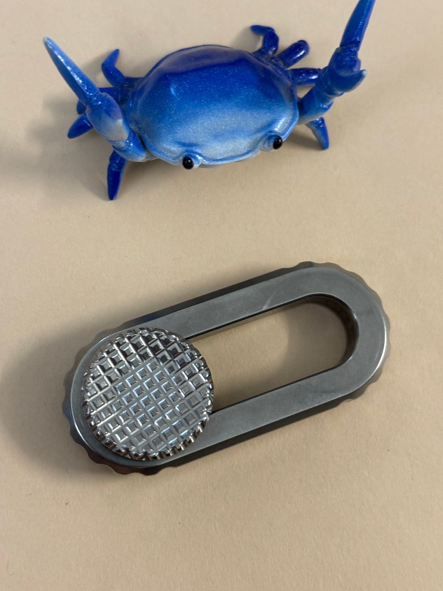 Magnus floop -titanium B33 - fidget toy