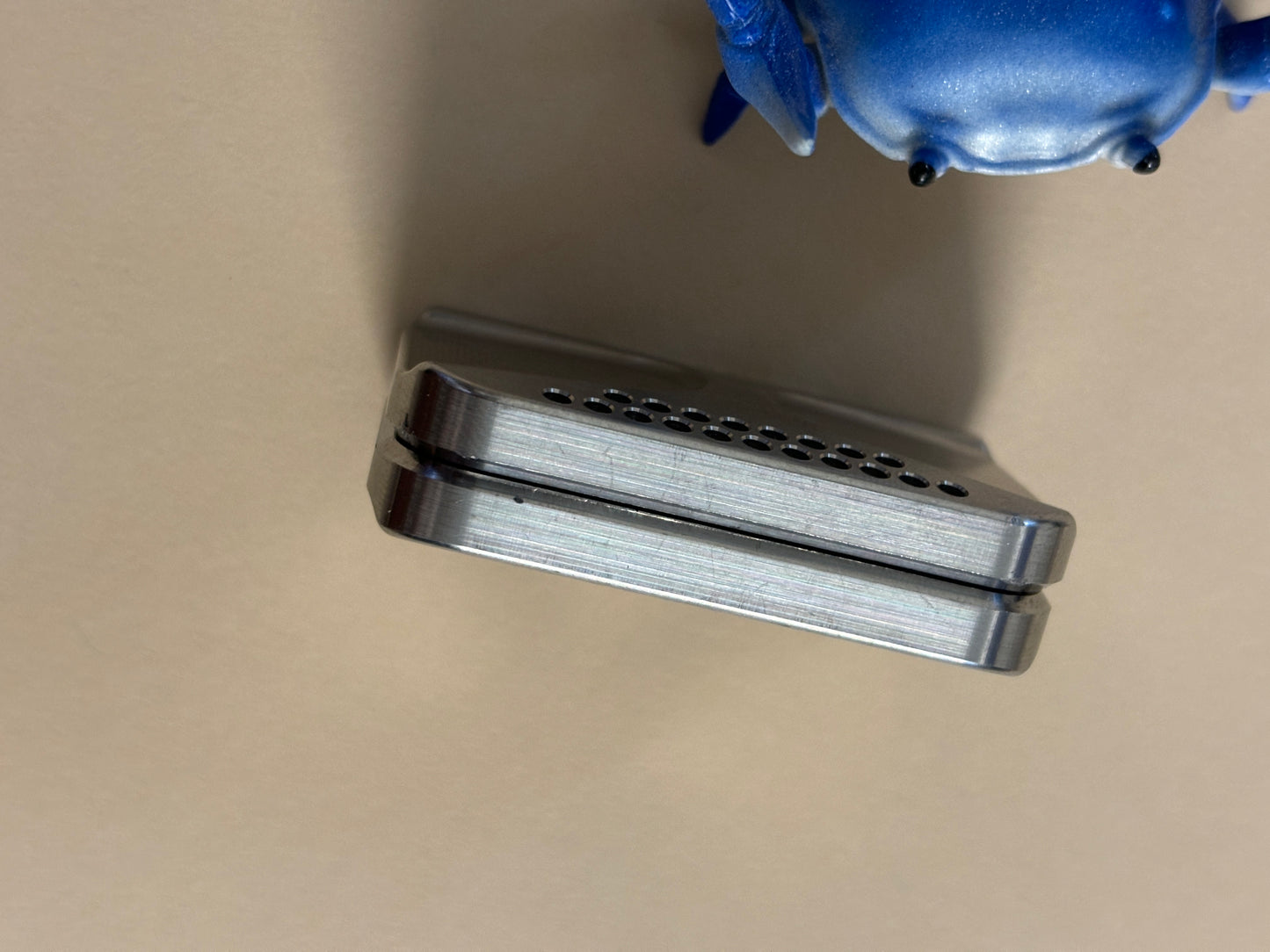 Magnus aero - slider ti with ss screw in plates - fidget toy