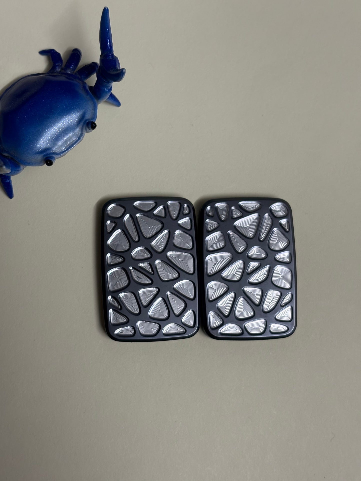 Compoform Argyle V3 Flip - titanium slider