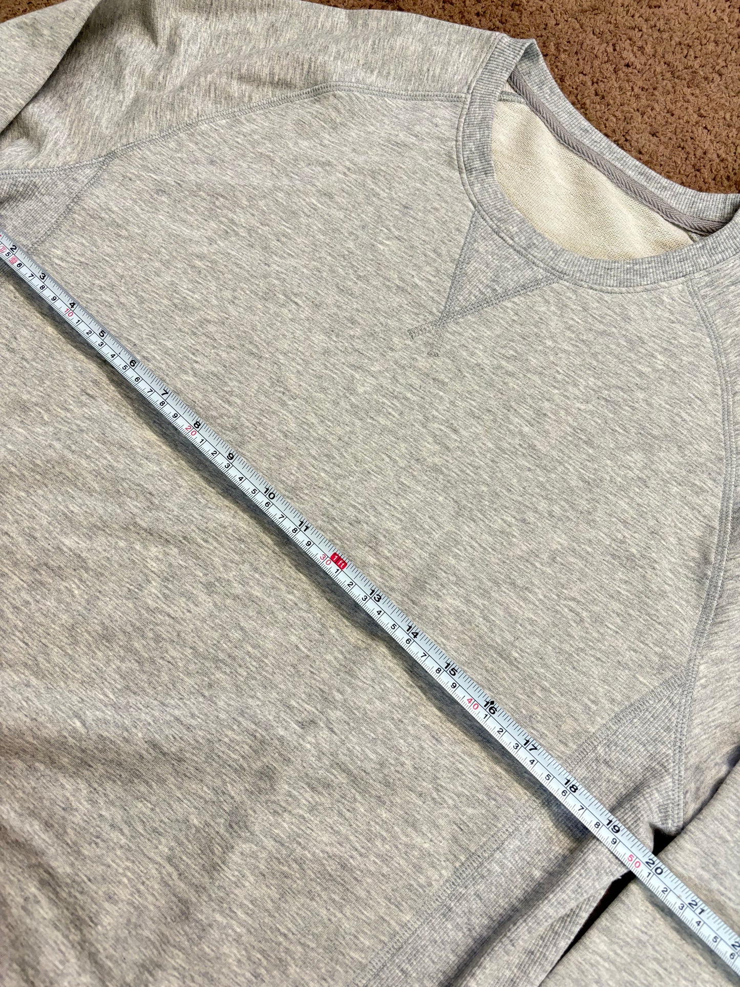Myles Apparel - crewneck pullover - L