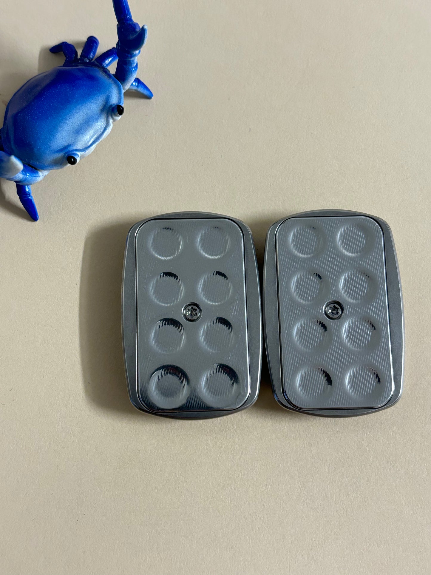 Magnus ti chonky slider with SS plate - fidget toy
