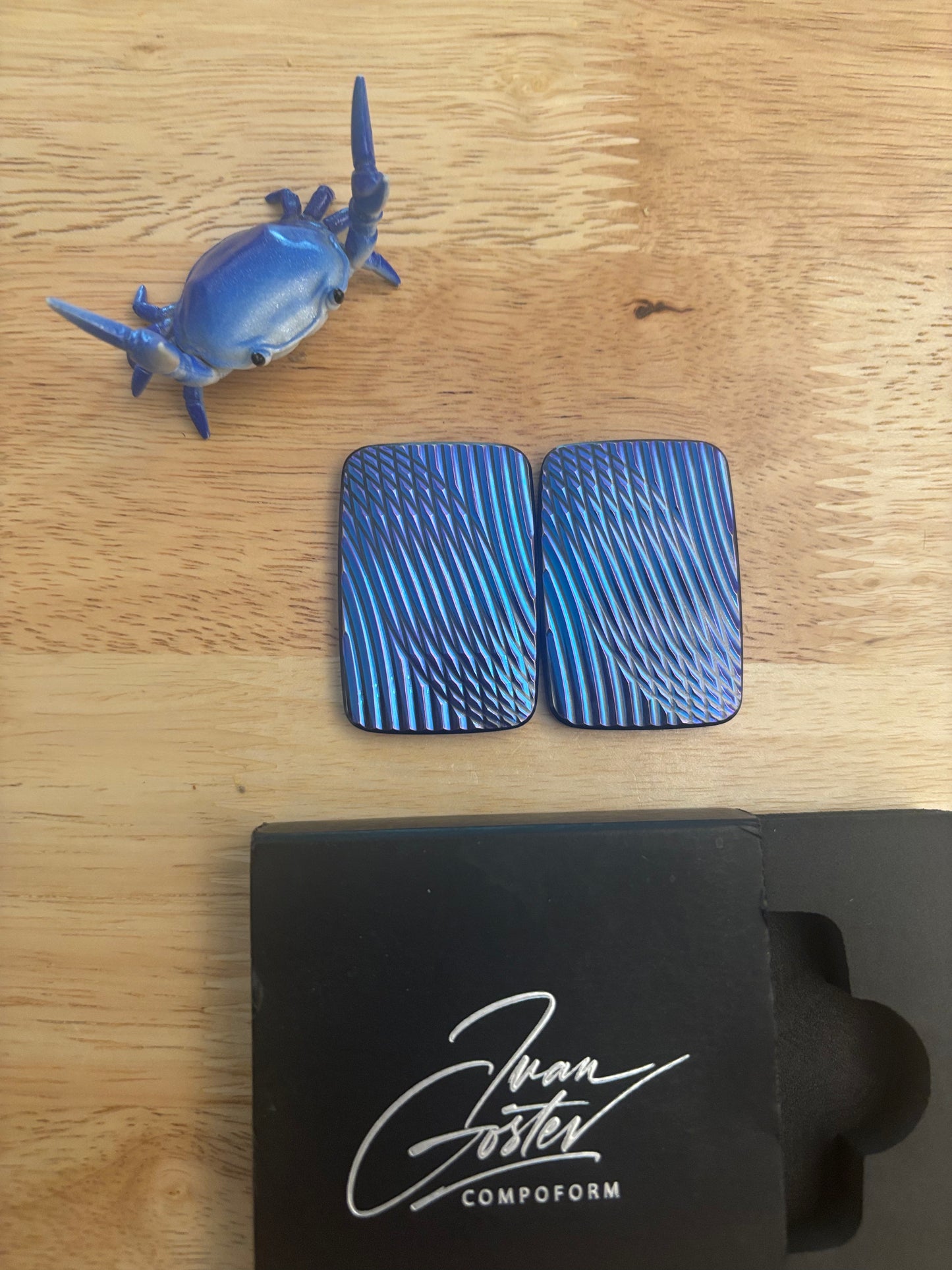 Compoform V4 - titanium slider