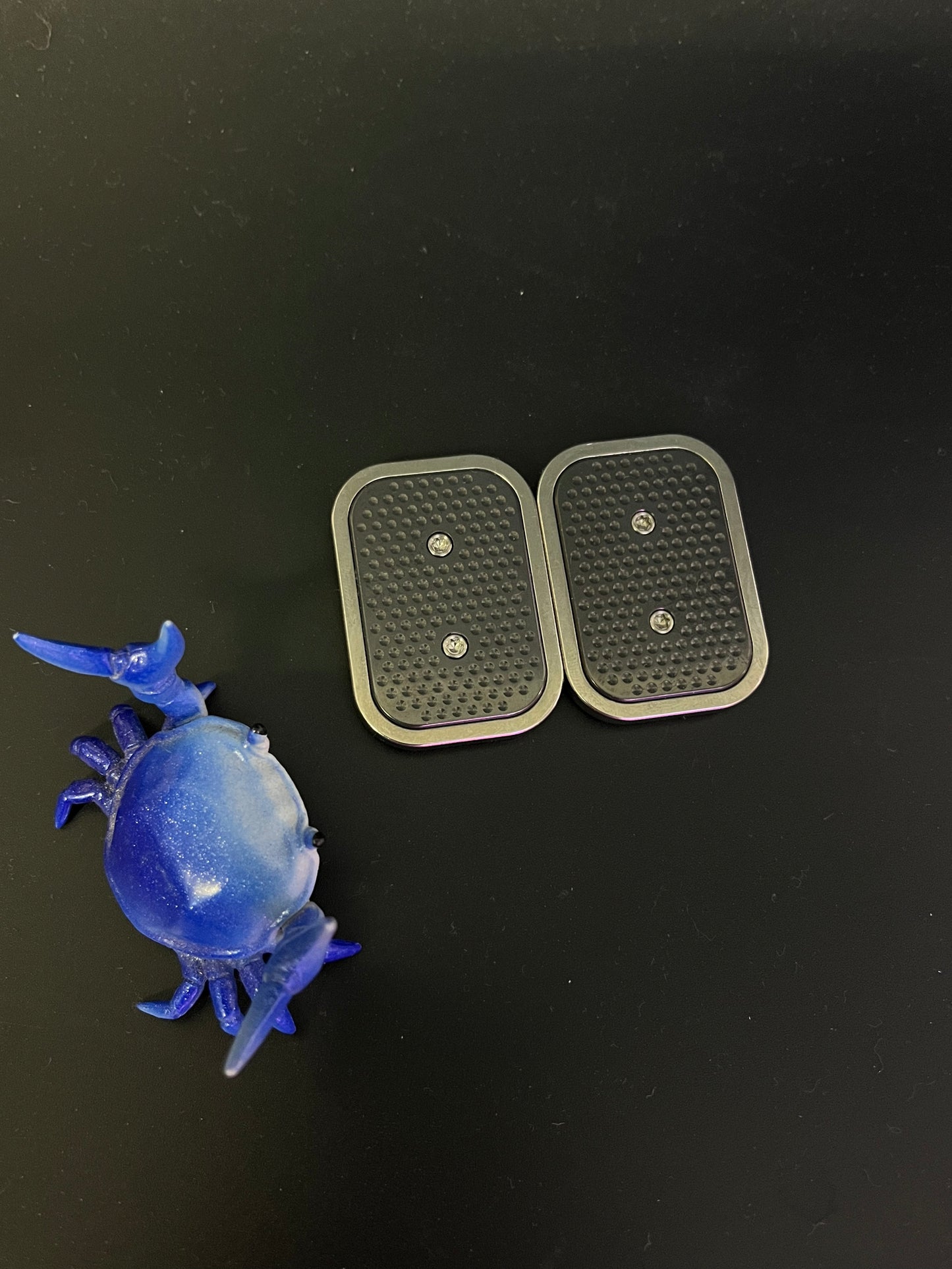 Magnus Titanium crack slider with zirconium plates - fidget toy