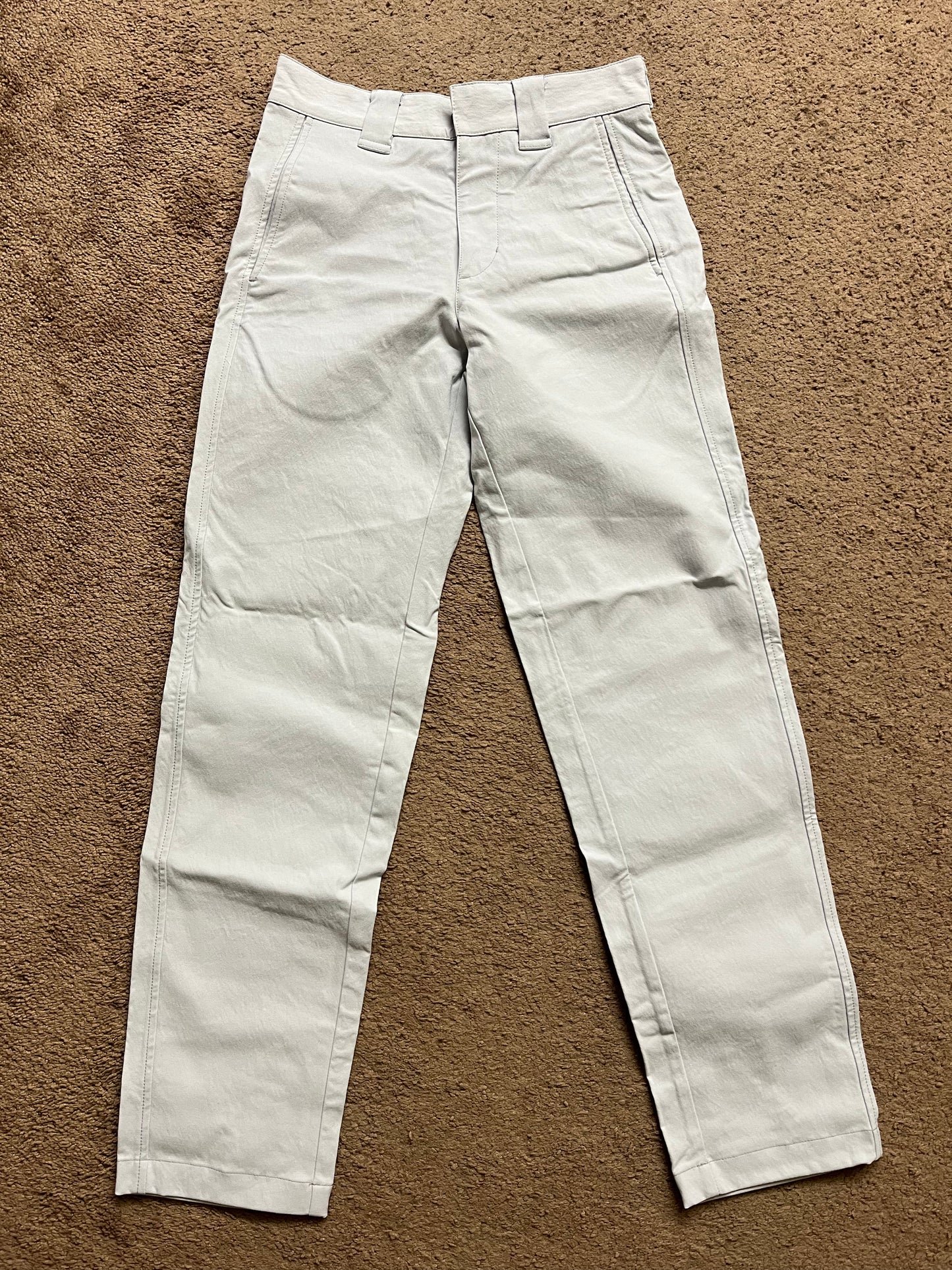 Outlier Bombworks - light gray - 28 x 32